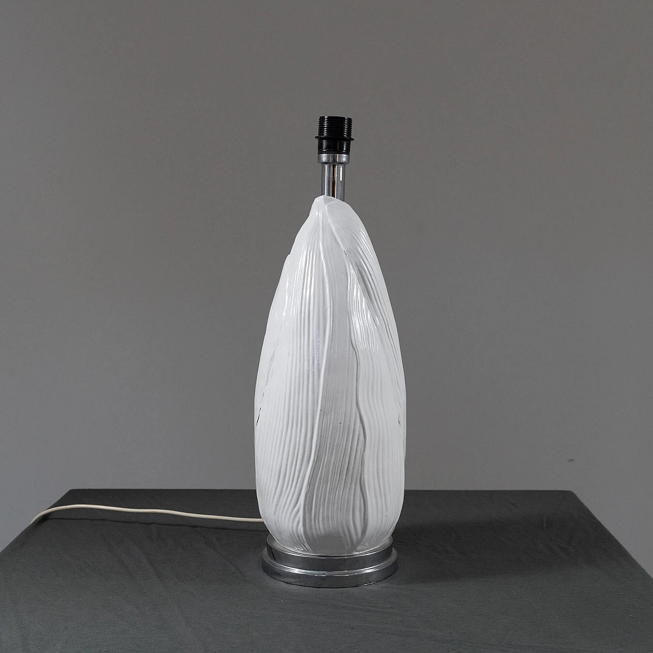 Lampada da tavolo a pannocchia in ceramica bianca, anni '60 7