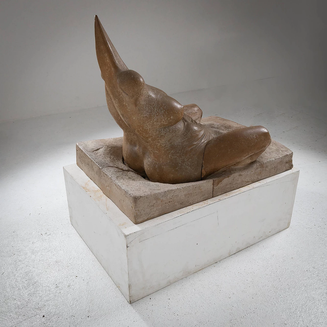 Anselmo Giardini, Gea, scultura in terracotta, 1978 10