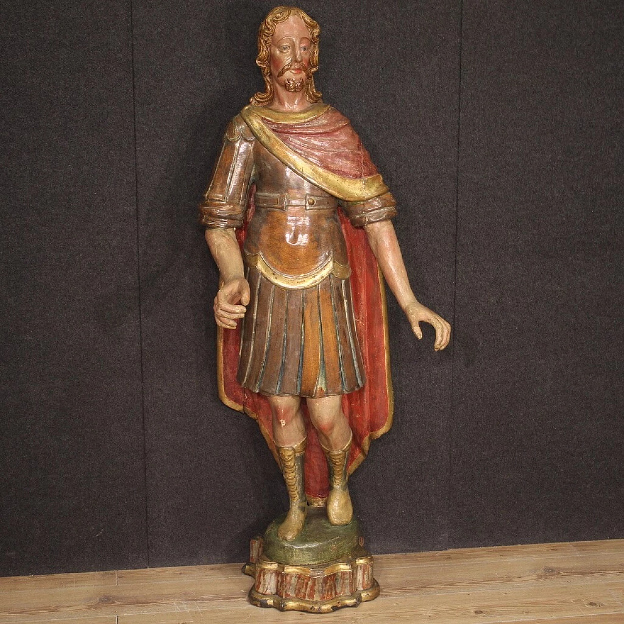 Scultura lignea policroma raffigurante soldato romano, seconda metà '700 1