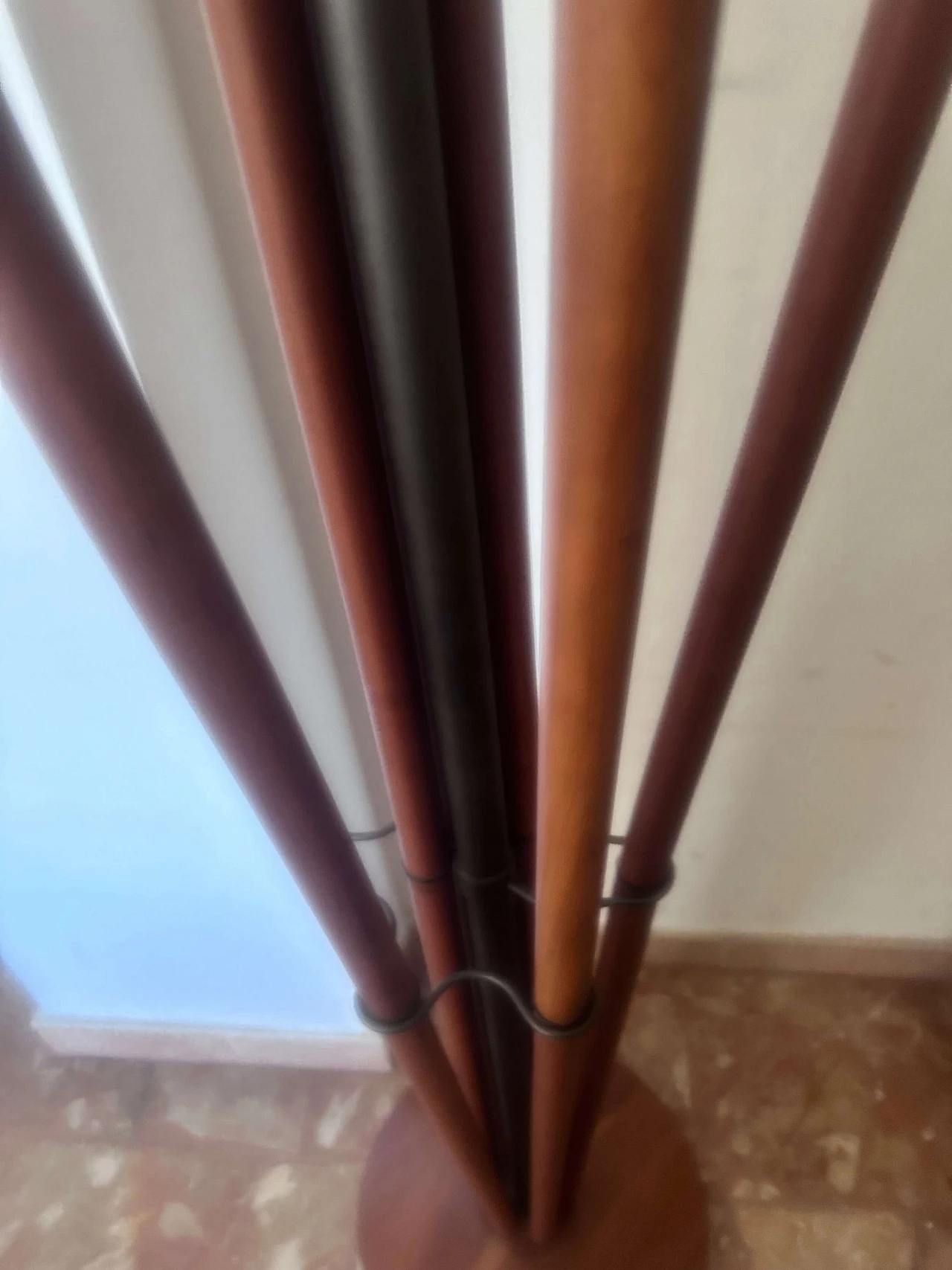 Appendiabiti in ciliegio di Porada, anni '90 7