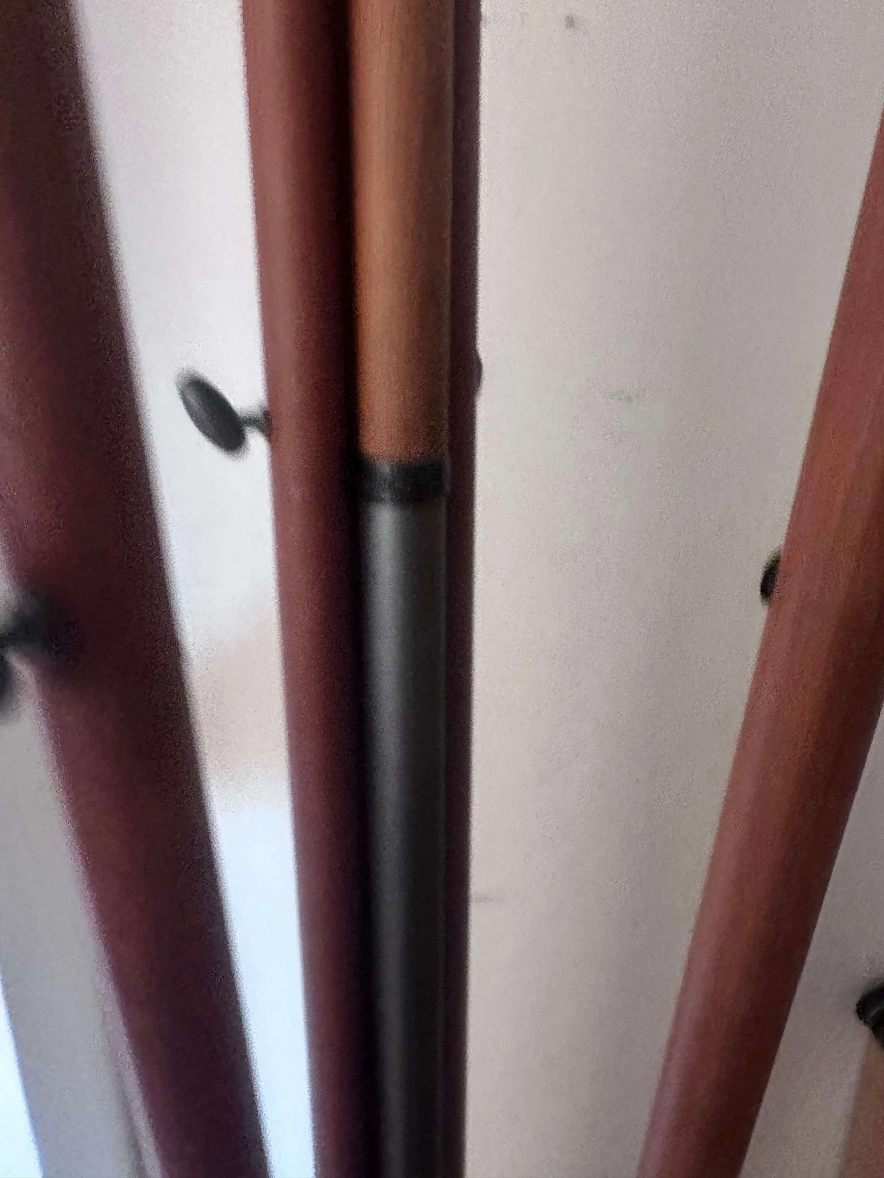 Appendiabiti in ciliegio di Porada, anni '90 8