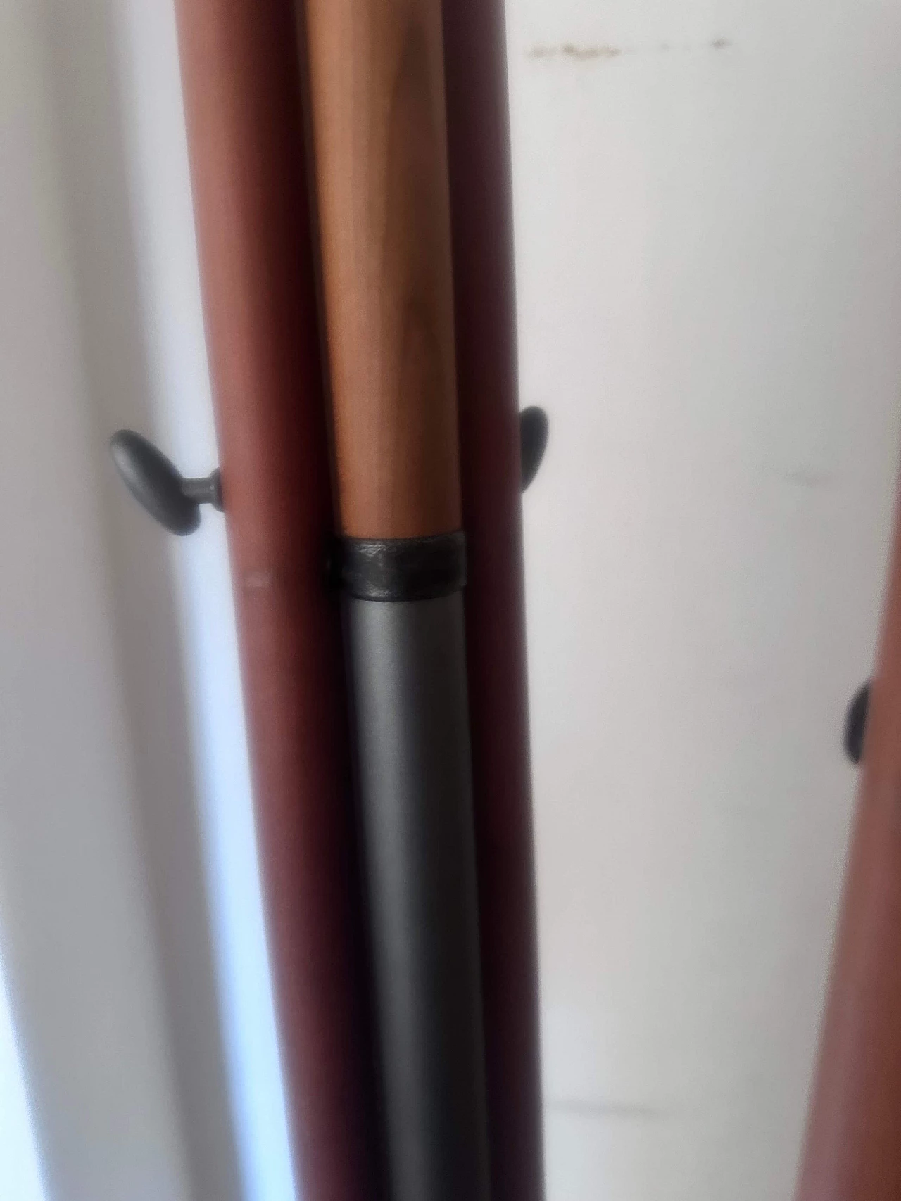 Appendiabiti in ciliegio di Porada, anni '90 10