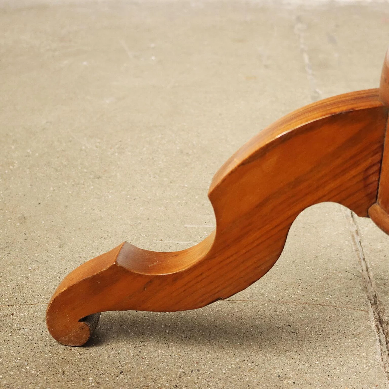 Tavolo rotondo di Rolo in legno intarsiato, metà '800 8