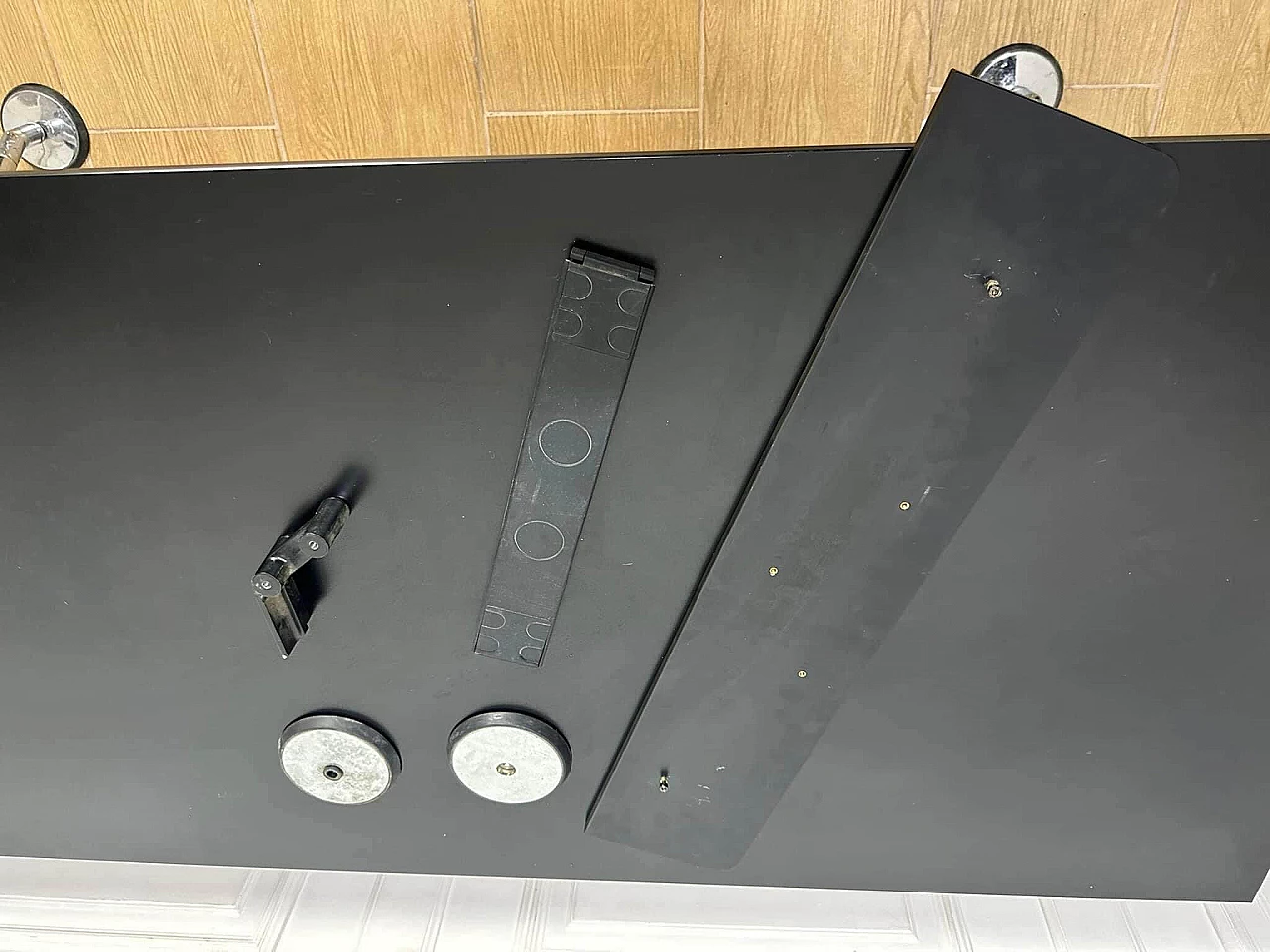 Desk by Norman Foster for Tecno, 1980s 6