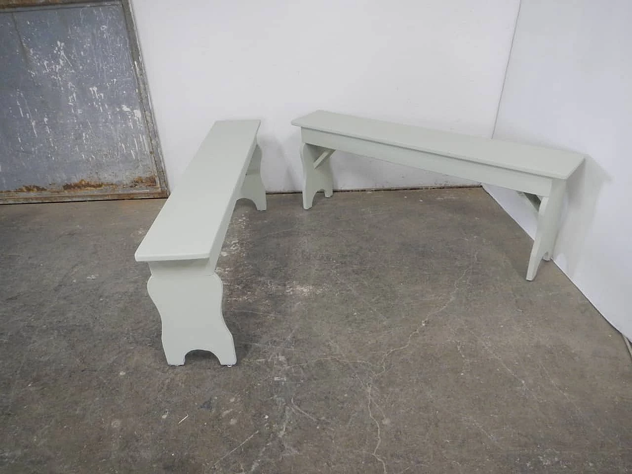 Coppia di panchine da asilo in abete, anni '70 1