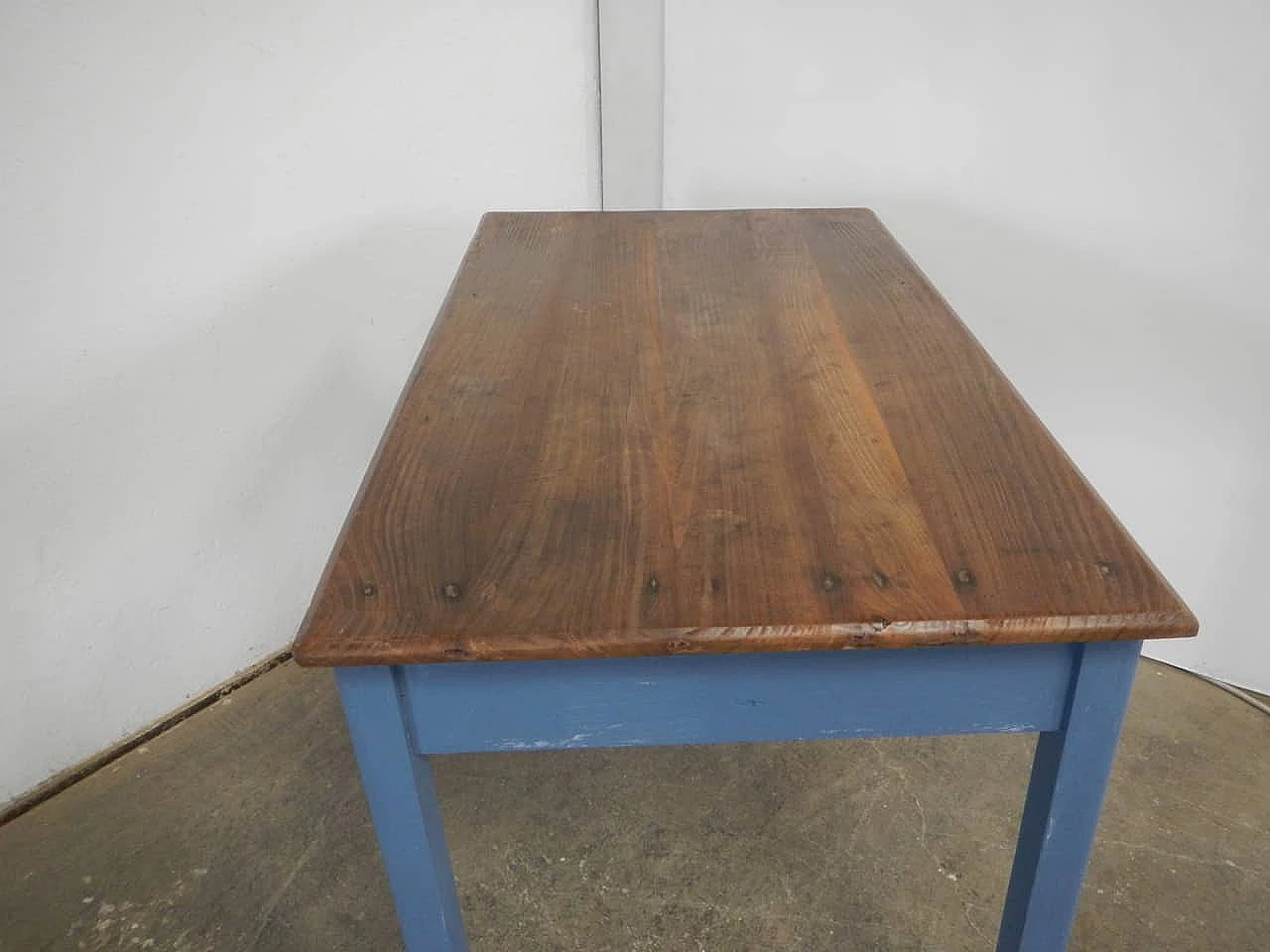 Tavolo in legno di abete con piano in castagno, anni '50 5
