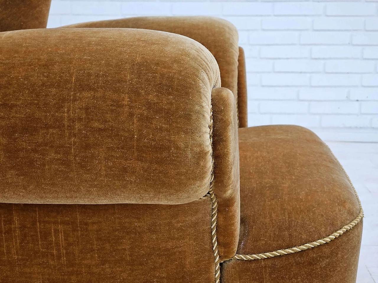 Danish recliner chair in green velvet, 1960s 7