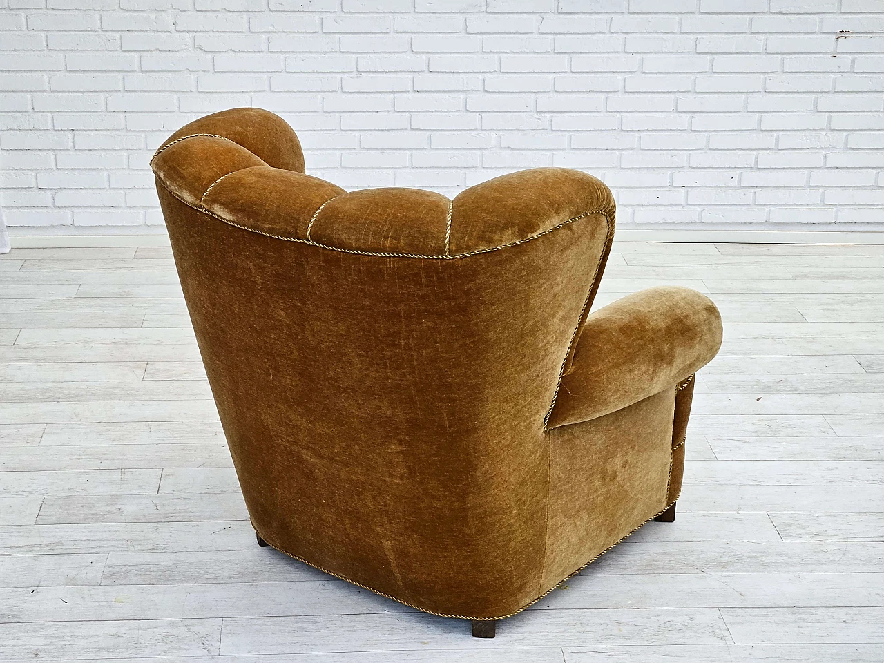 Danish recliner chair in green velvet, 1960s 9