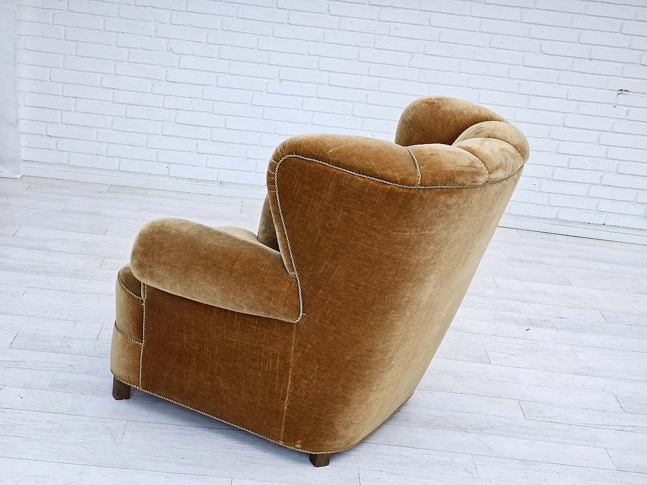 Danish recliner chair in green velvet, 1960s 11