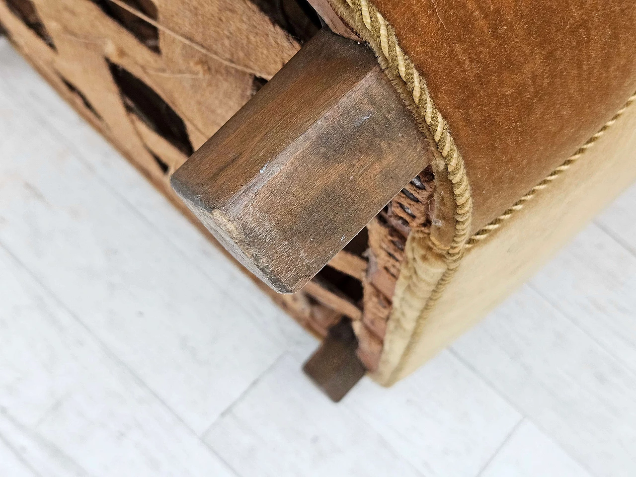 Danish recliner chair in green velvet, 1960s 17