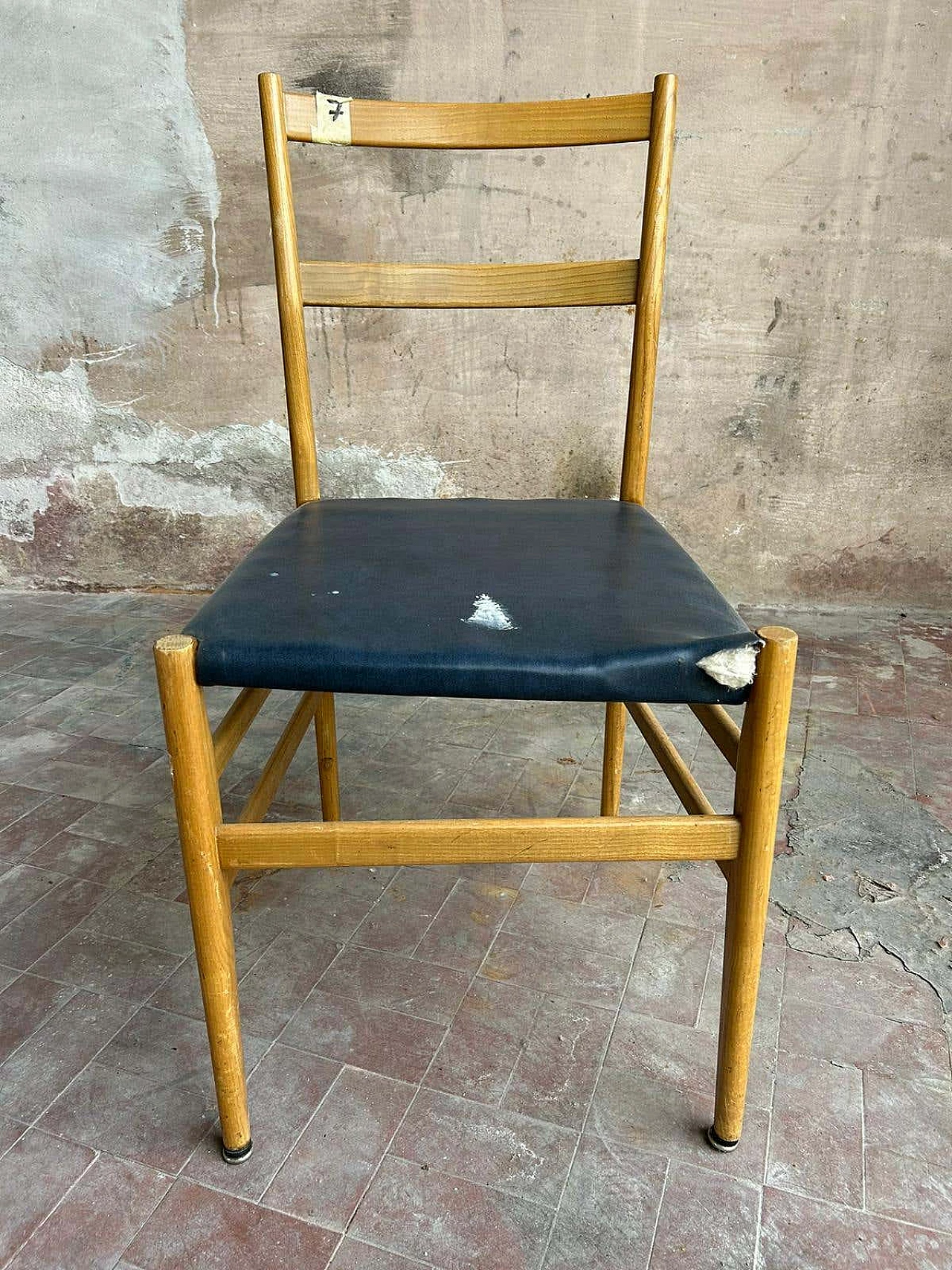 Leggera chair by Gio Ponti for Cassina, 1970s 18