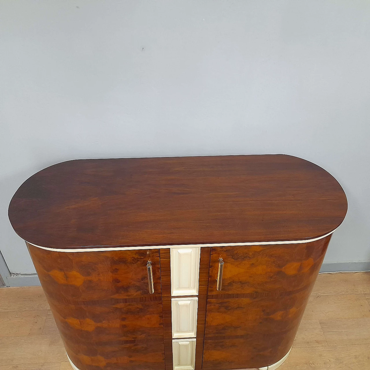 Credenza Art Déco in noce e radica di noce con parti laccate, anni '40 5