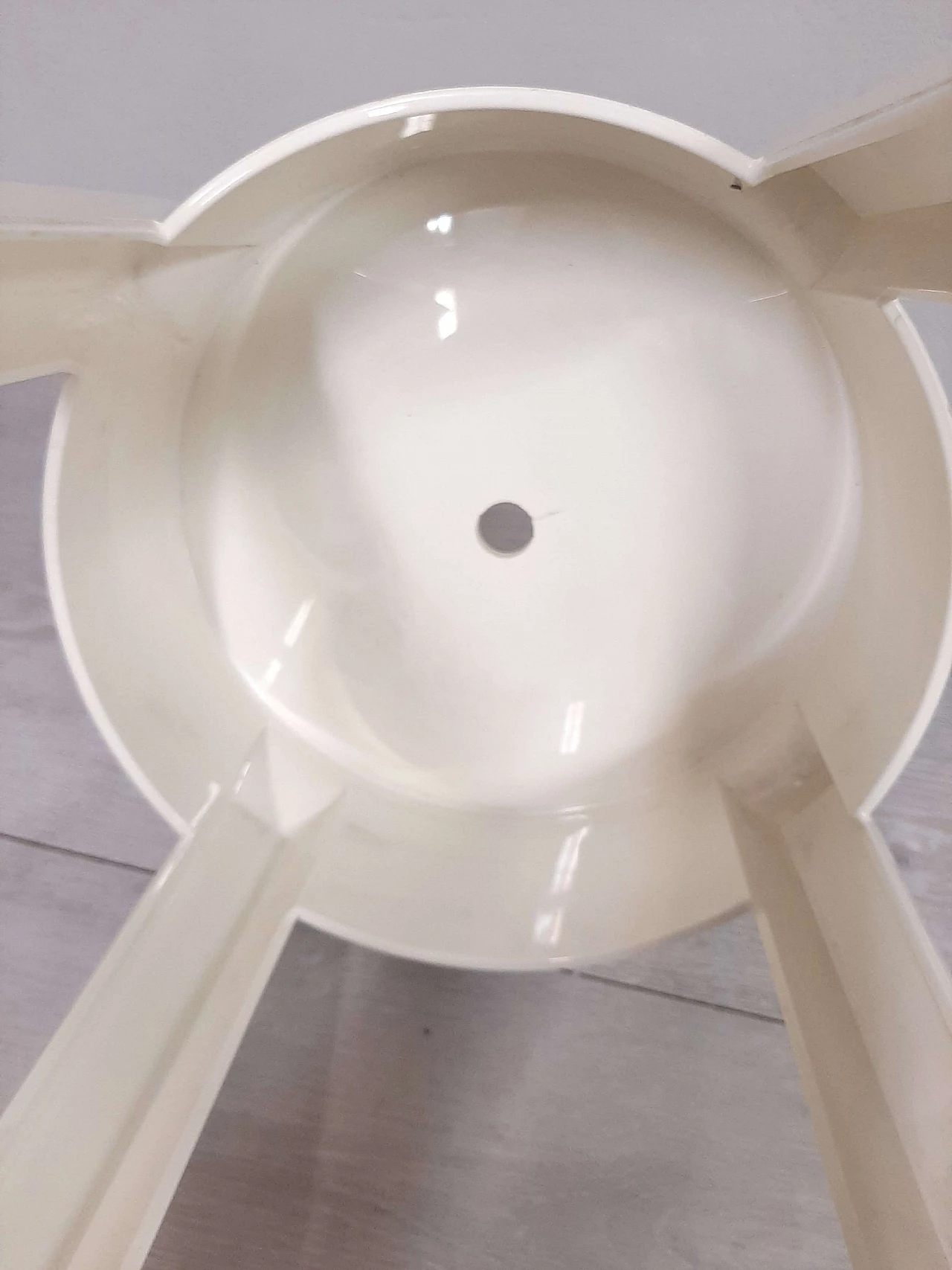 Sgabello Charles Ghost di Philippe Starck per Kartell 4