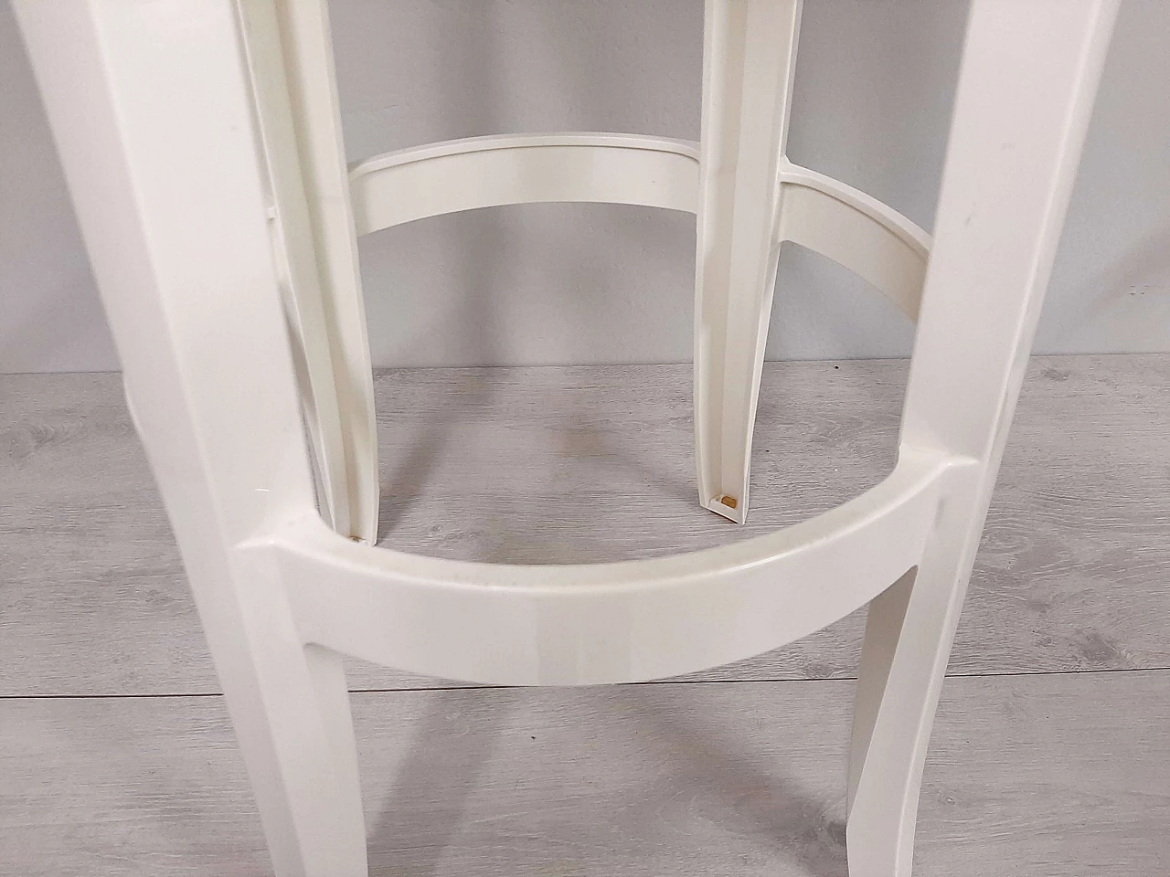 Charles Ghost stool by Philippe Starck for Kartell 6