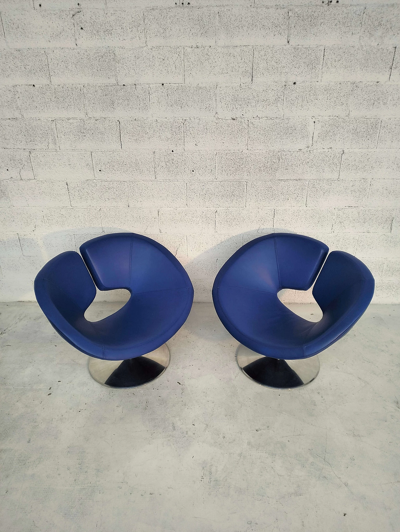 Pair of Apollo armchairs by Patrick Norguet for Artifort 10