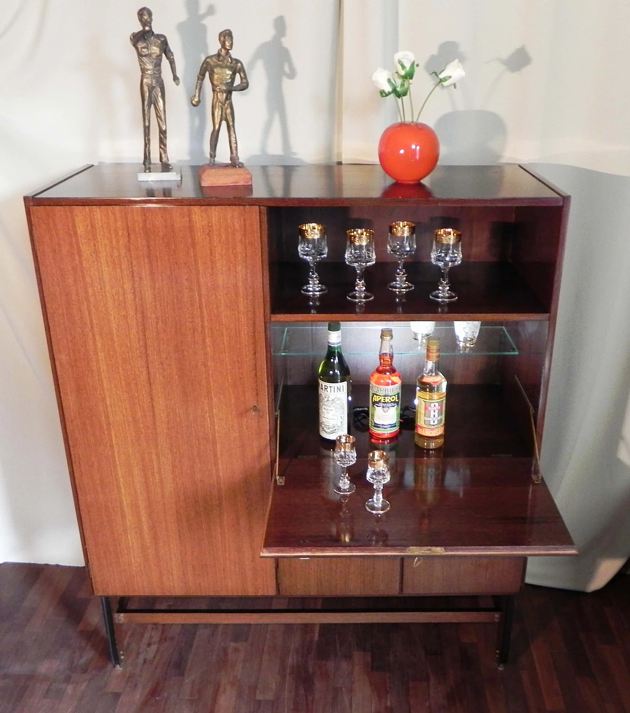 Teak veneered wood sideboard with bar compartment, 1950s 12