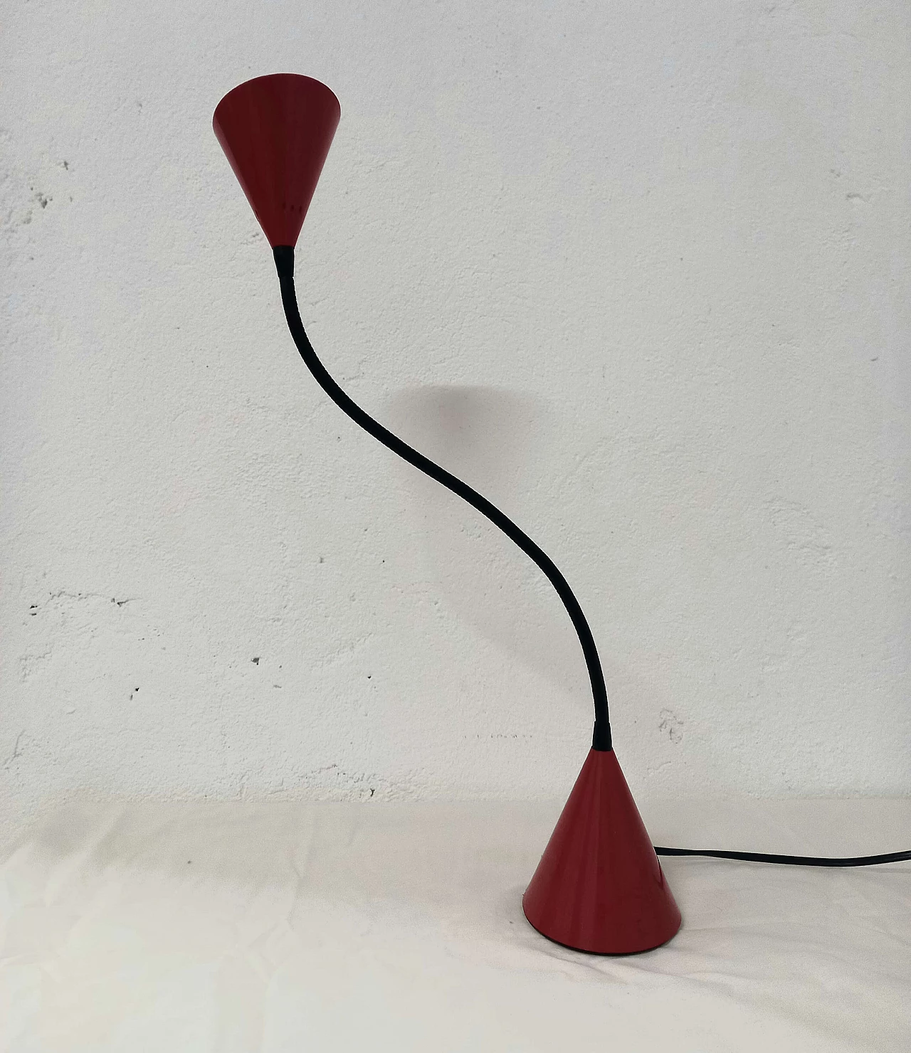 Twist table lamp in painted metal by Egoluce, 1980s 3