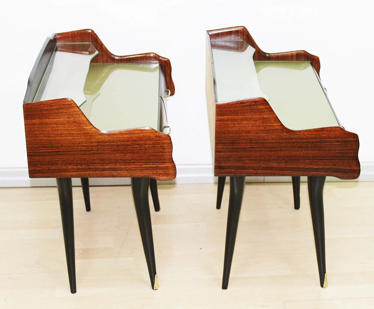 Pair of rosewood bedside tables by Paolo Buffa, 1950s 9
