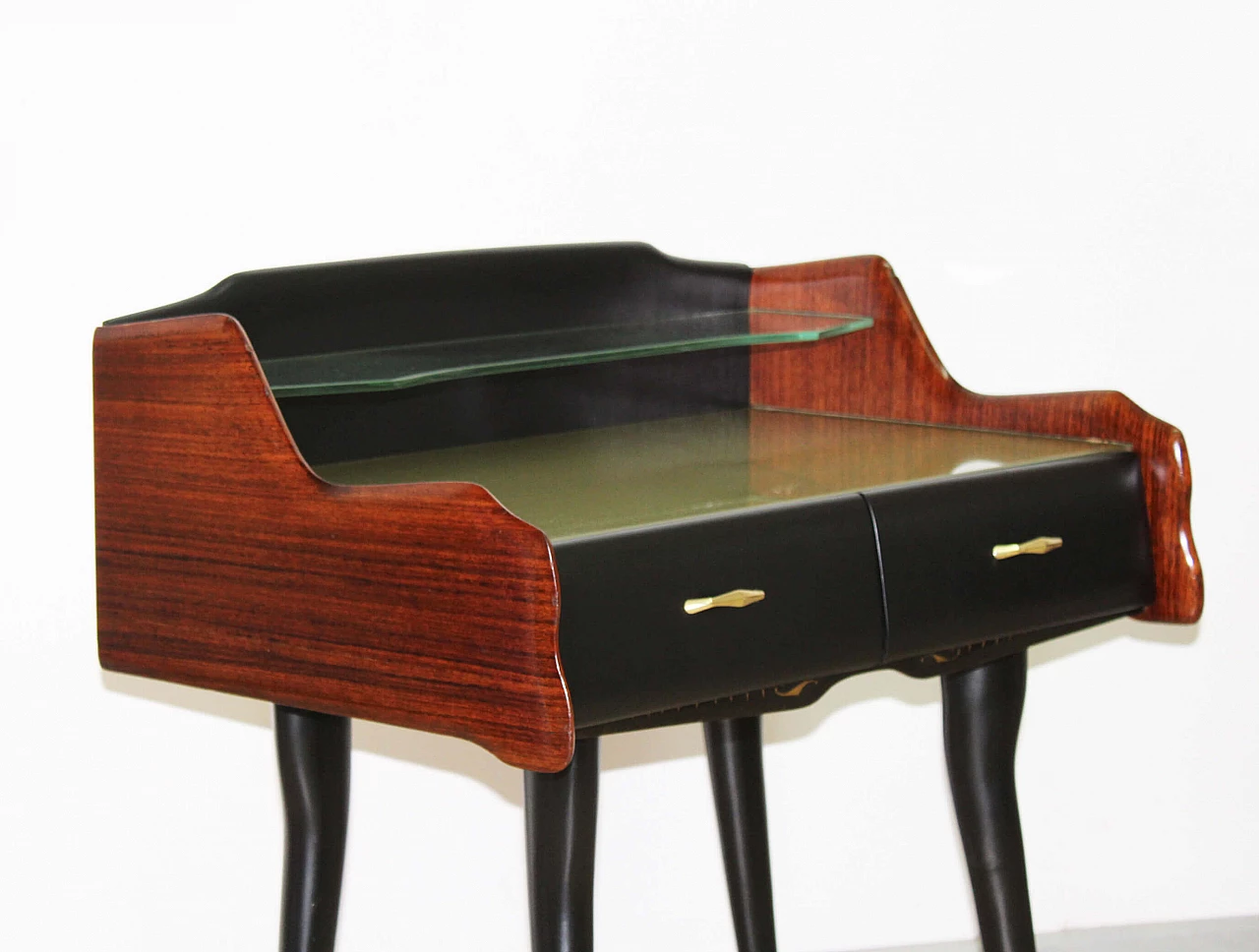 Pair of rosewood bedside tables by Paolo Buffa, 1950s 11