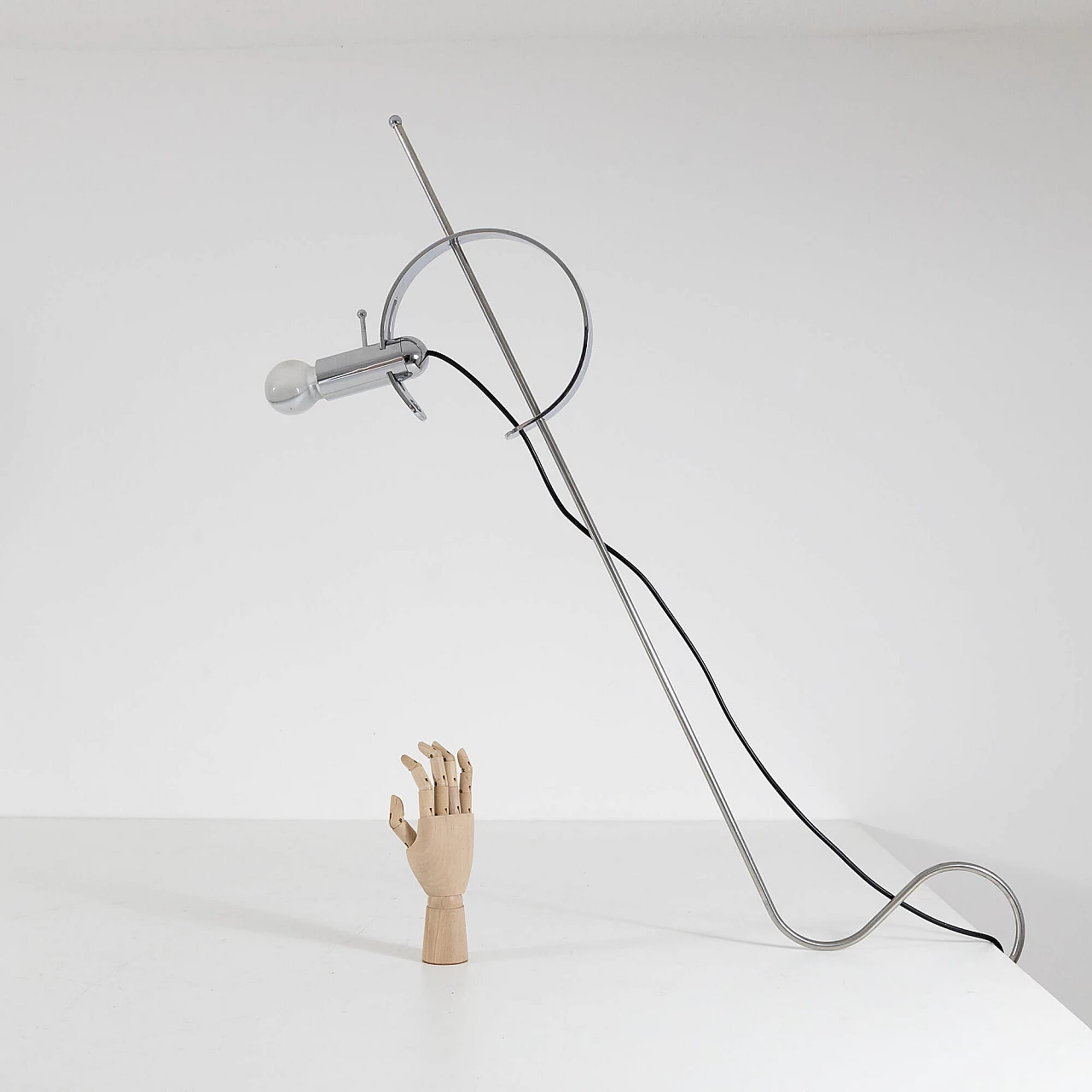 Lampada da tavolo regolabile in metallo cromato, anni '70 3