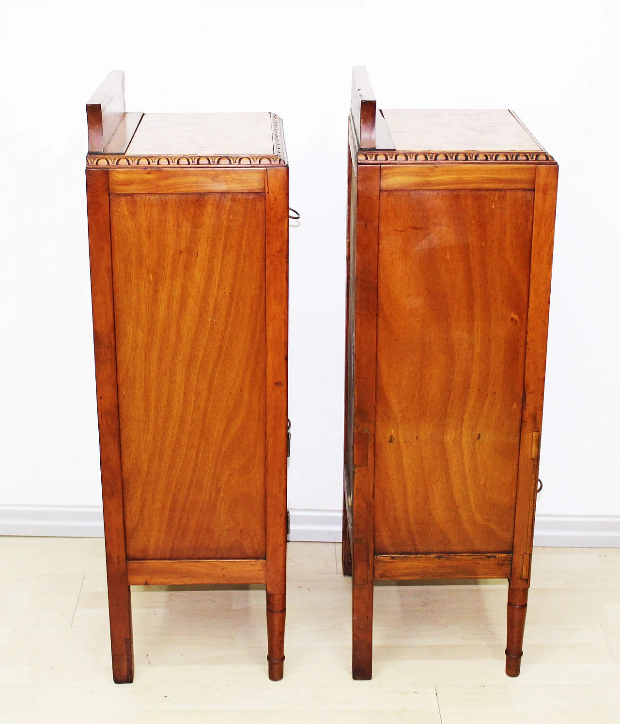 Pair of solid walnut bedside tables with marble top, early 20th century 4