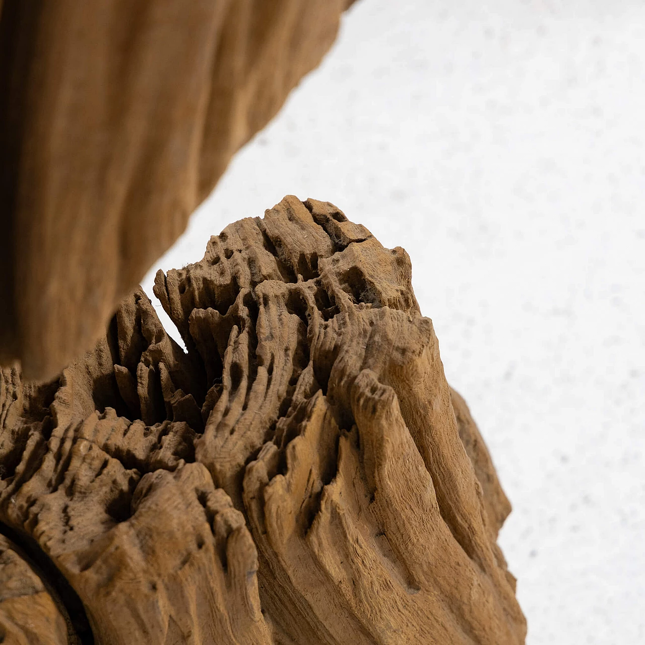 Soggetto astratto, scultura in legno sabbiato e verniciato, anni '70 18