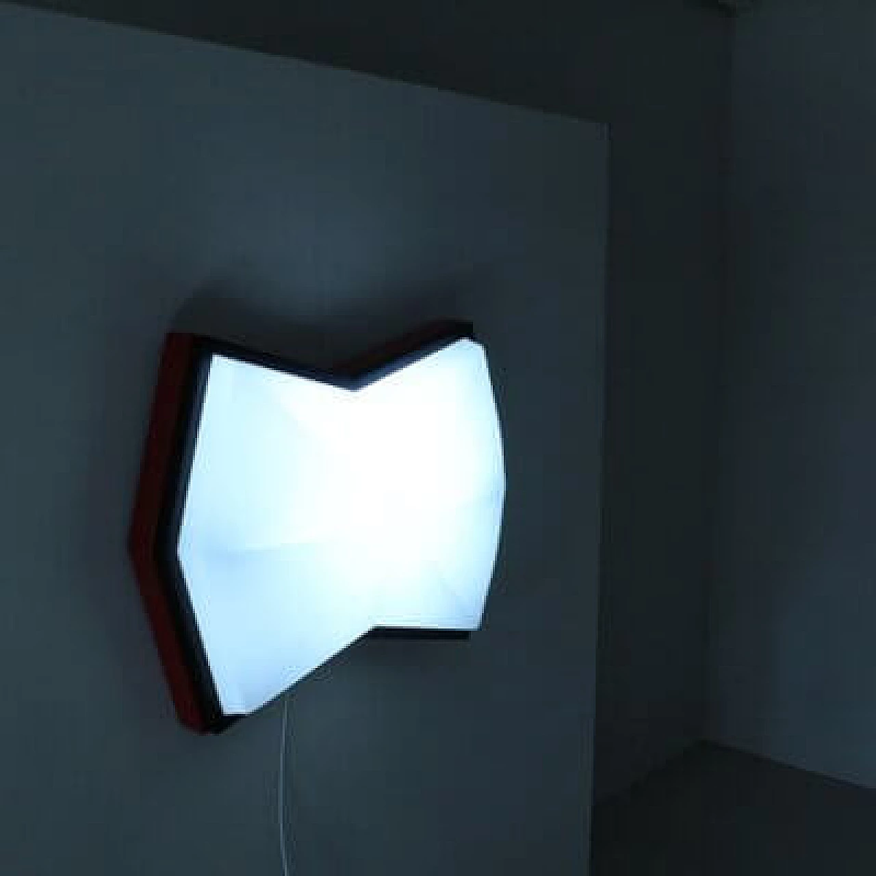 Plafoniera stile Space Age in plastica rossa, nera e bianca, anni '80 7