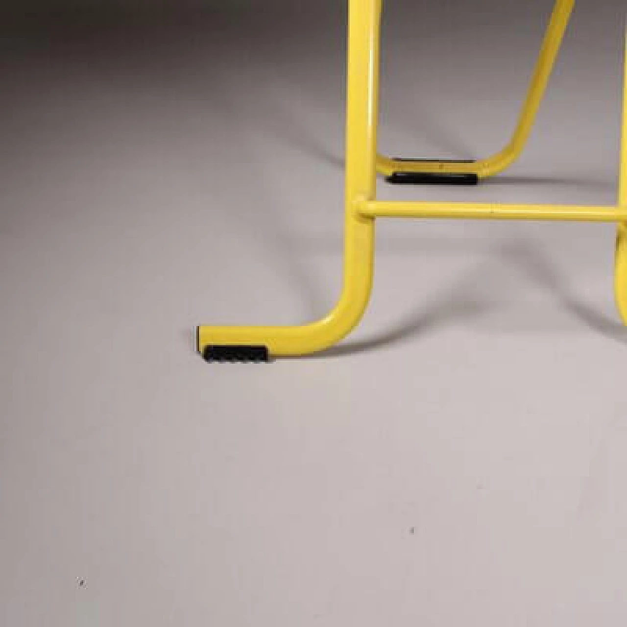 Sedia Dafne di Gastone Rinaldi per Thema, anni '70 10