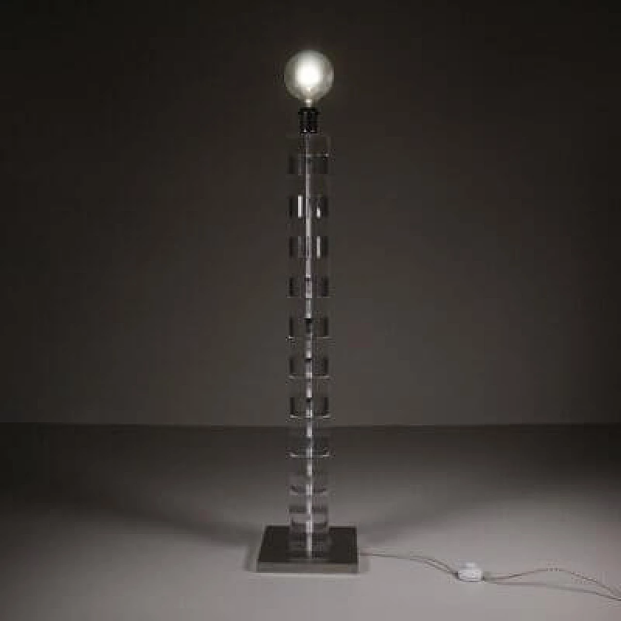 Plastic floor lamp, 1970s 2