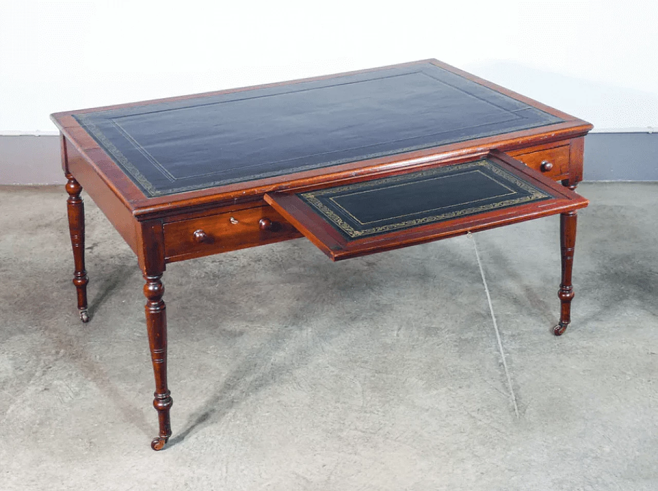 Victorian wood and leather desk, late 19th century 4