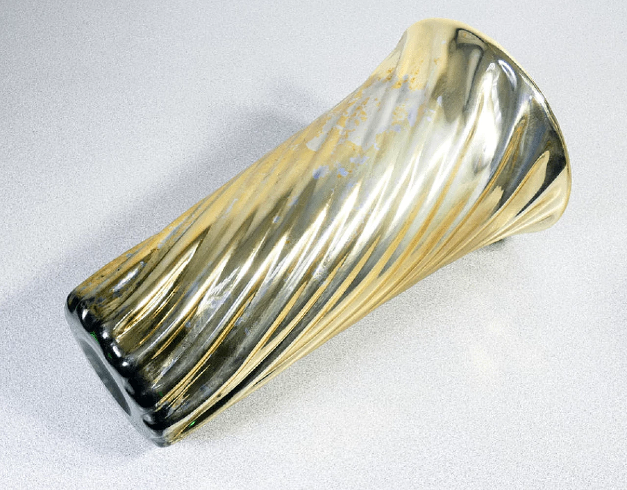 Silver and gold blown glass vase, mid-20th century 2