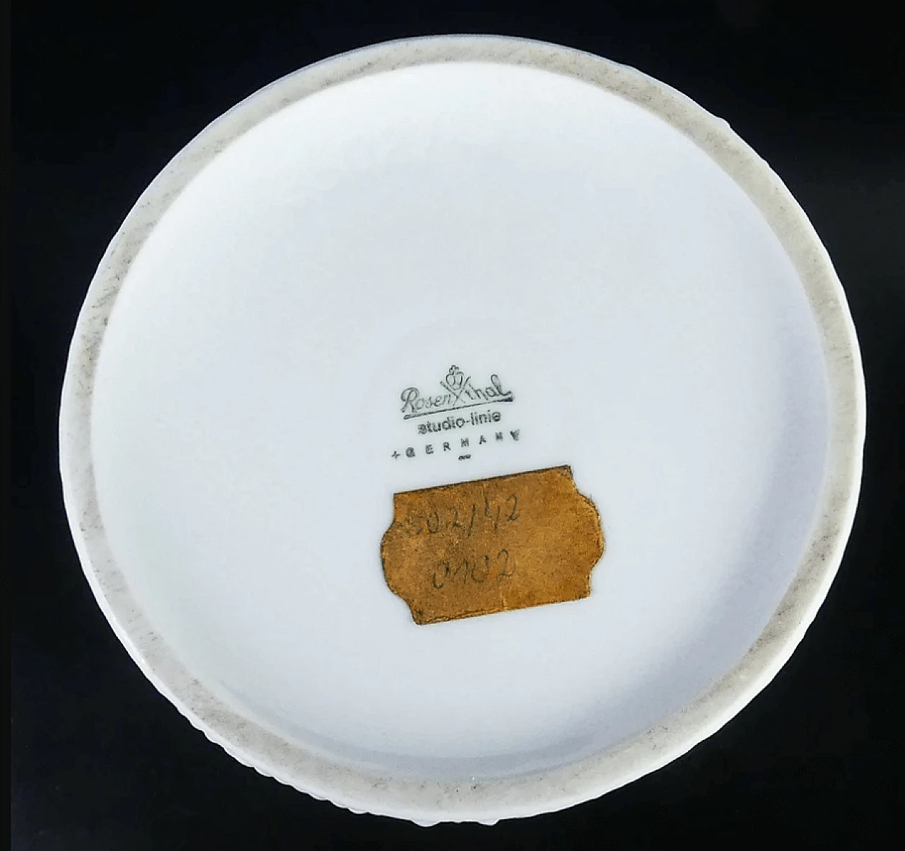 Vaso in ceramica biscuit di Rosenthal, anni '90 6
