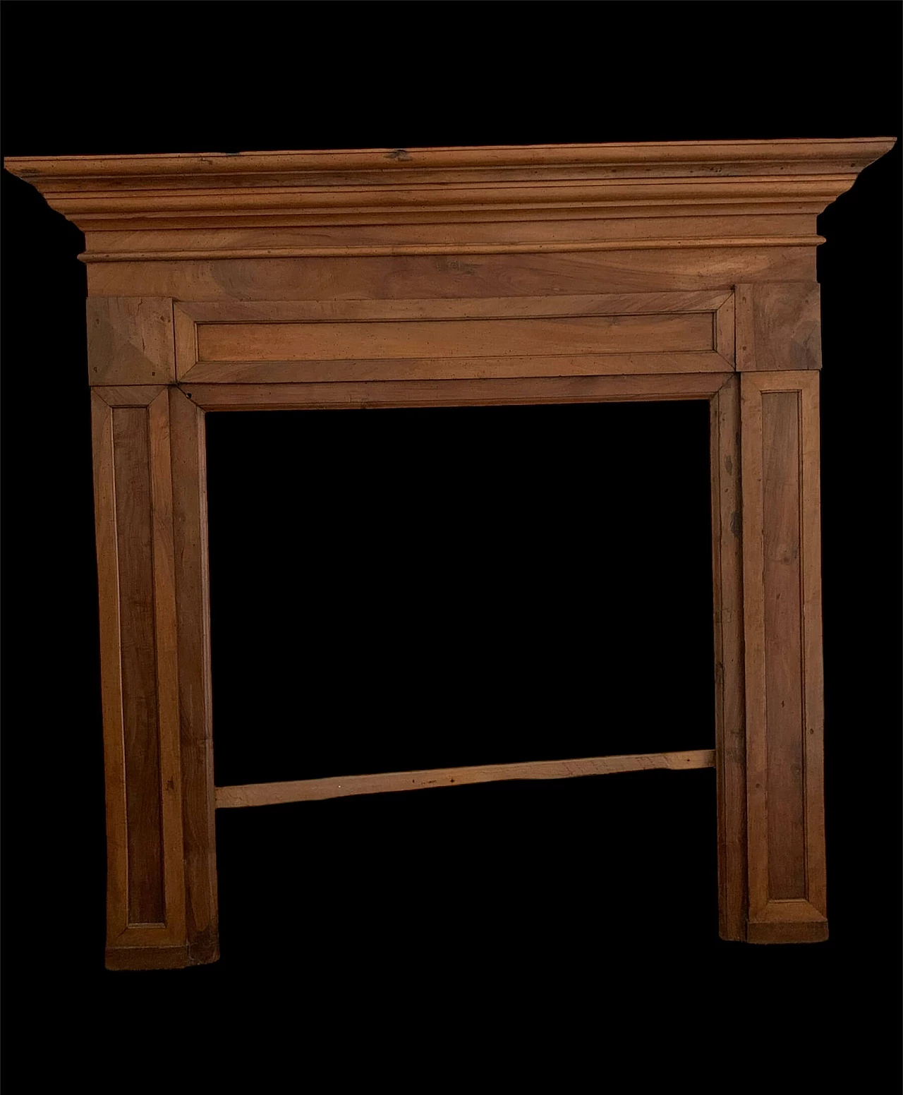 Marches walnut fireplace, 18th century 1