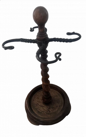 Wooden umbrella stand with tirebouchon pole, early 20th century