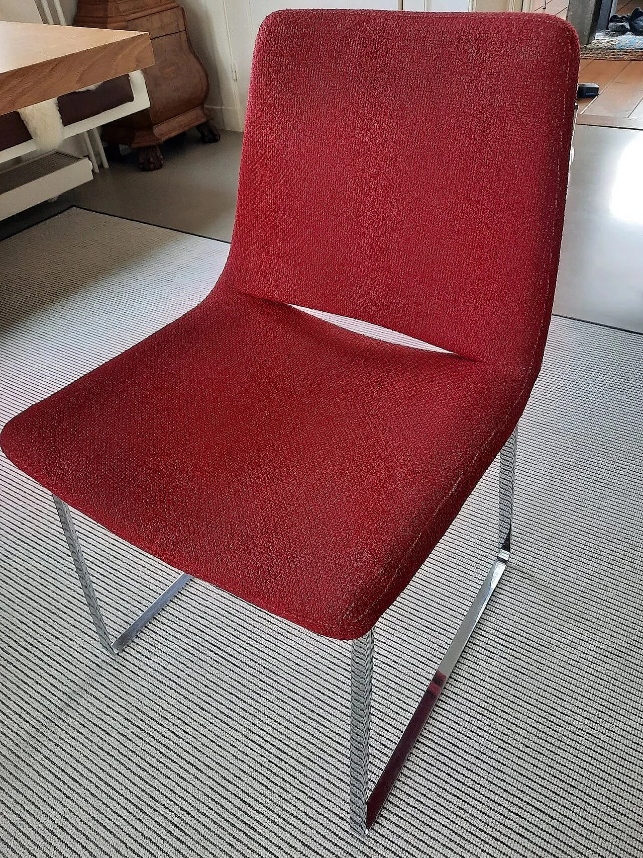 4 Metropolitan chairs in red Maxalto textured fabric by Jeffrey Bernett for B&B Italia 2