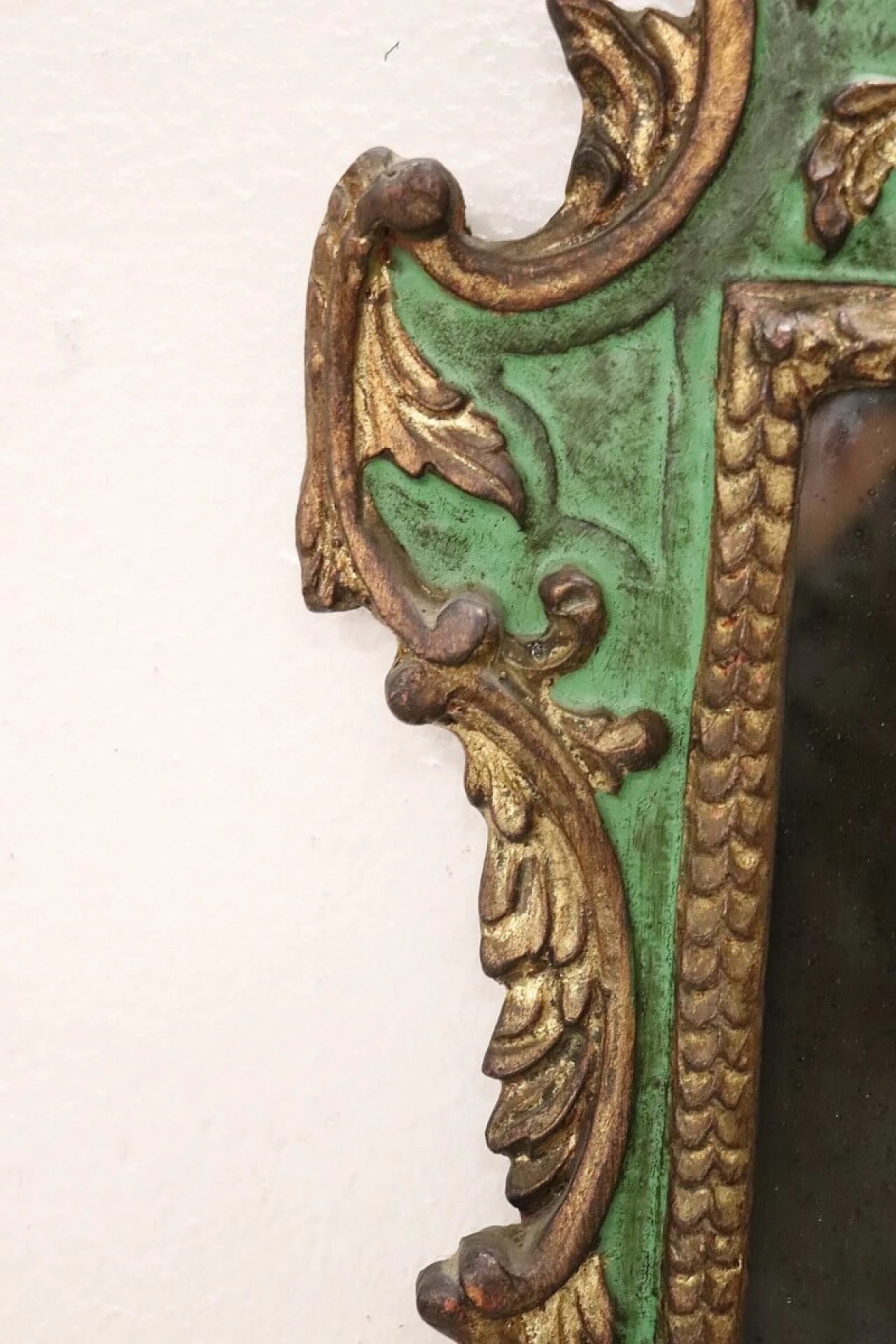 Wooden mirror with Gothic-style decoration, 20th century 4