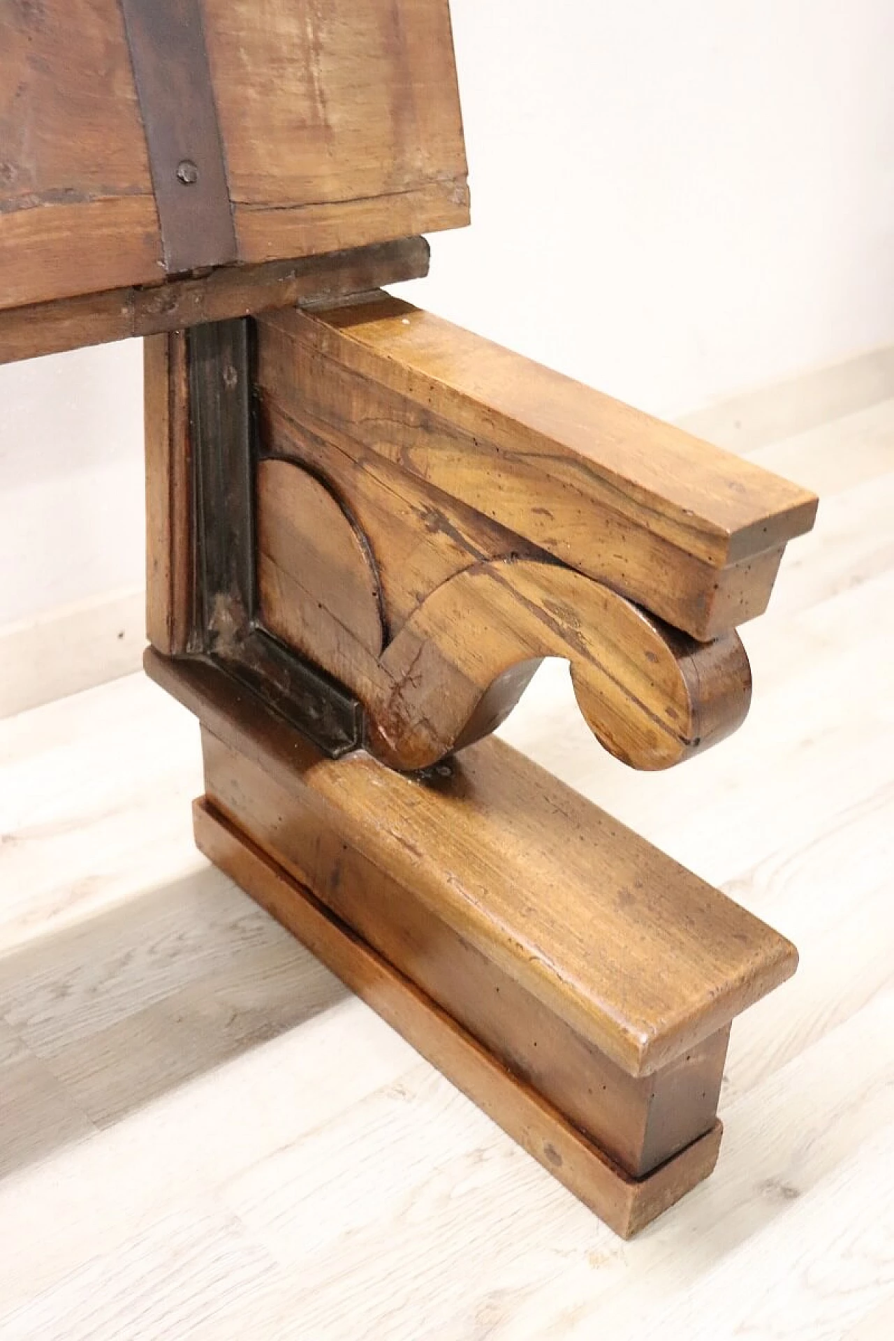 Solid walnut bench, 19th century 10