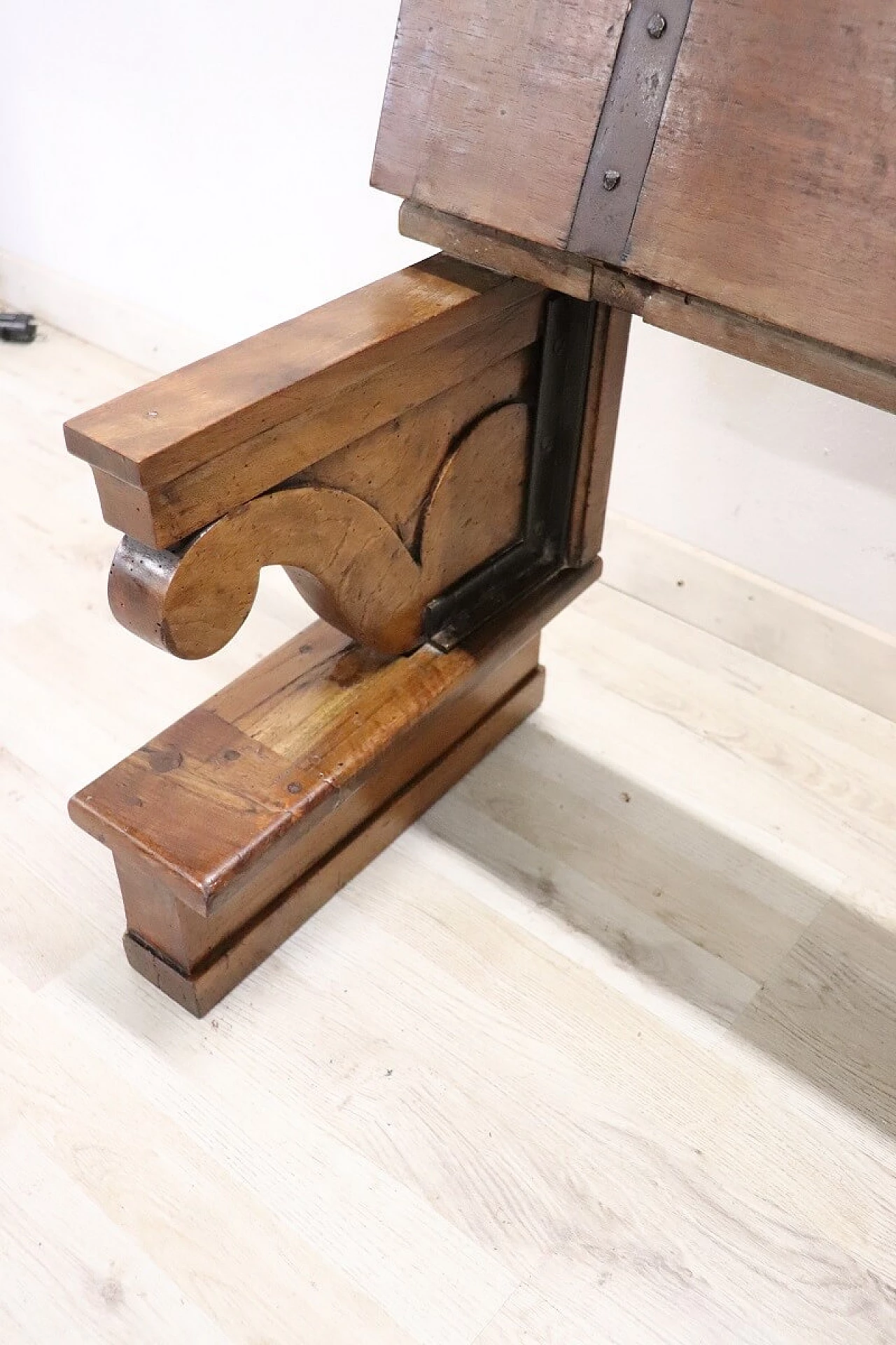 Solid walnut bench, 19th century 11