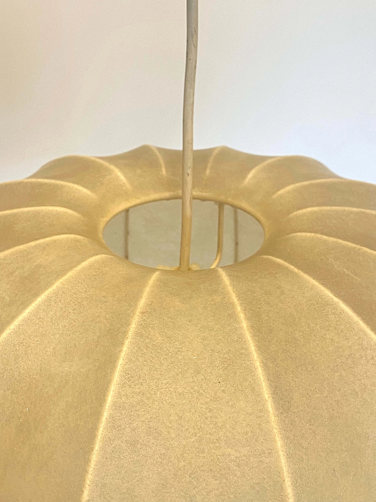 Cocoon hanging lamp, 1970s 12