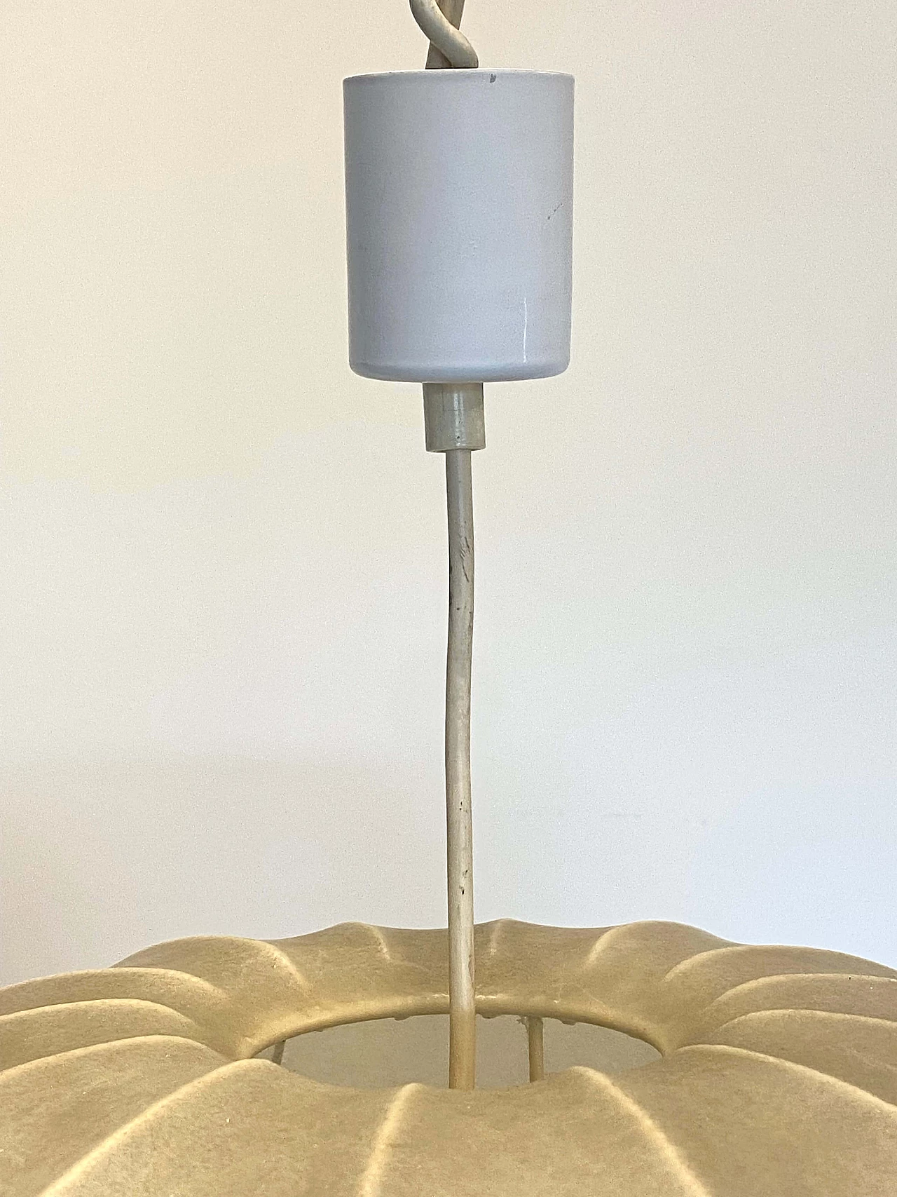 Cocoon hanging lamp, 1970s 14
