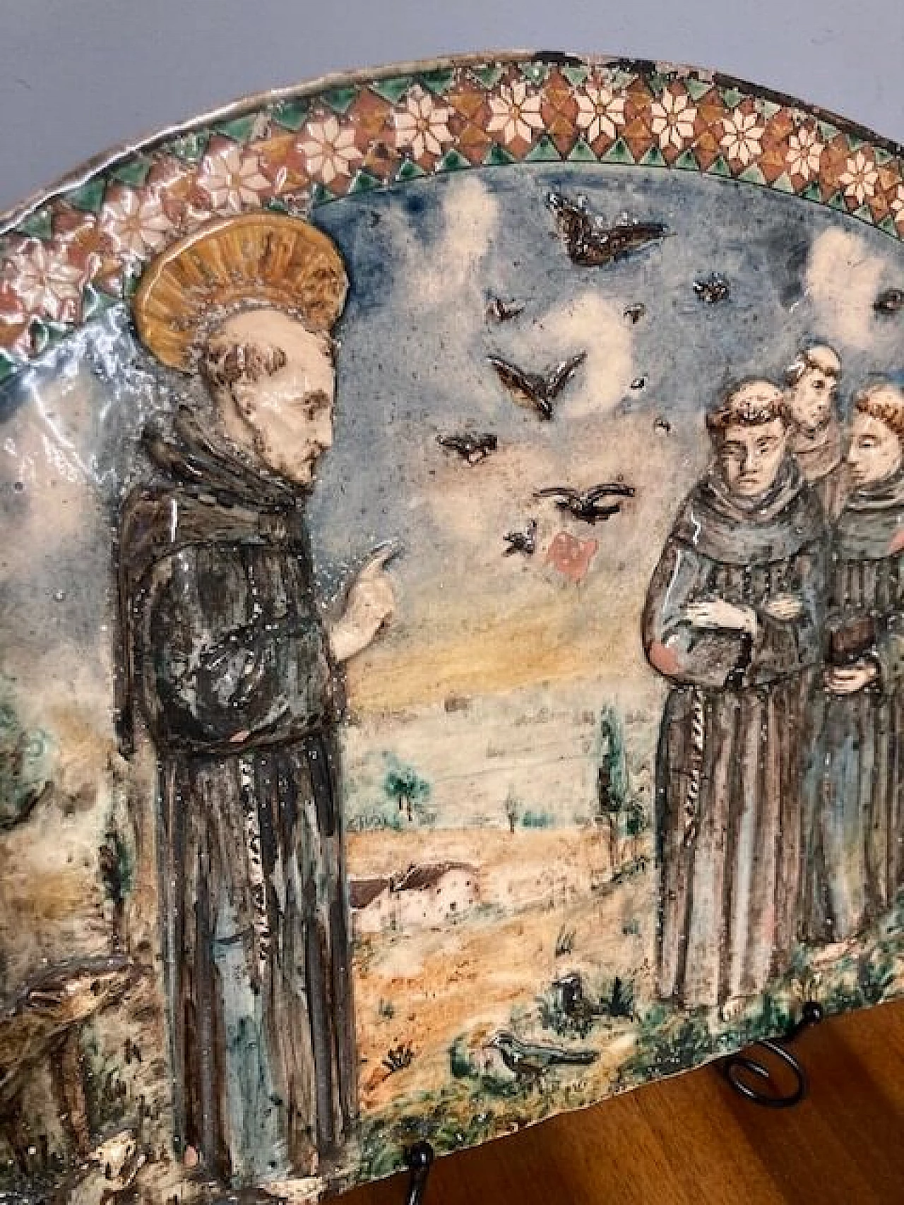 Polychrome majolica plaque with Saint Francis of Assisi, early 20th century 6