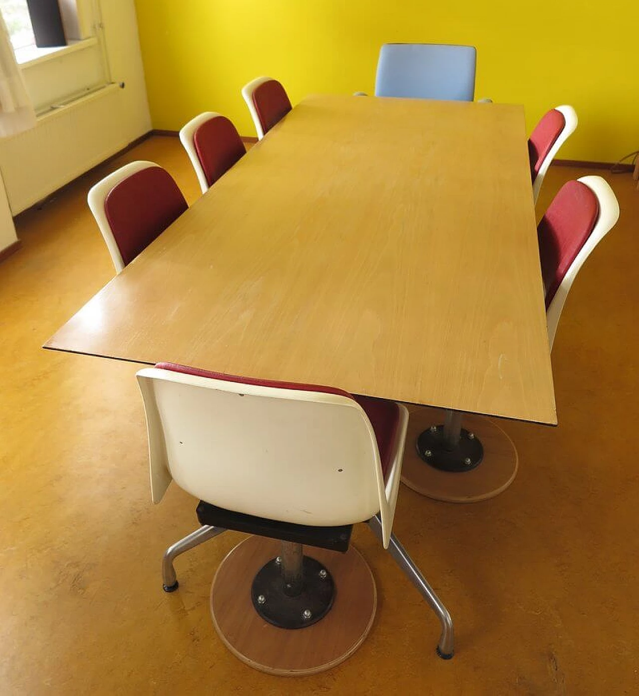 Segmented dining table by Charles & Ray Eames for Vitra, 1993 7