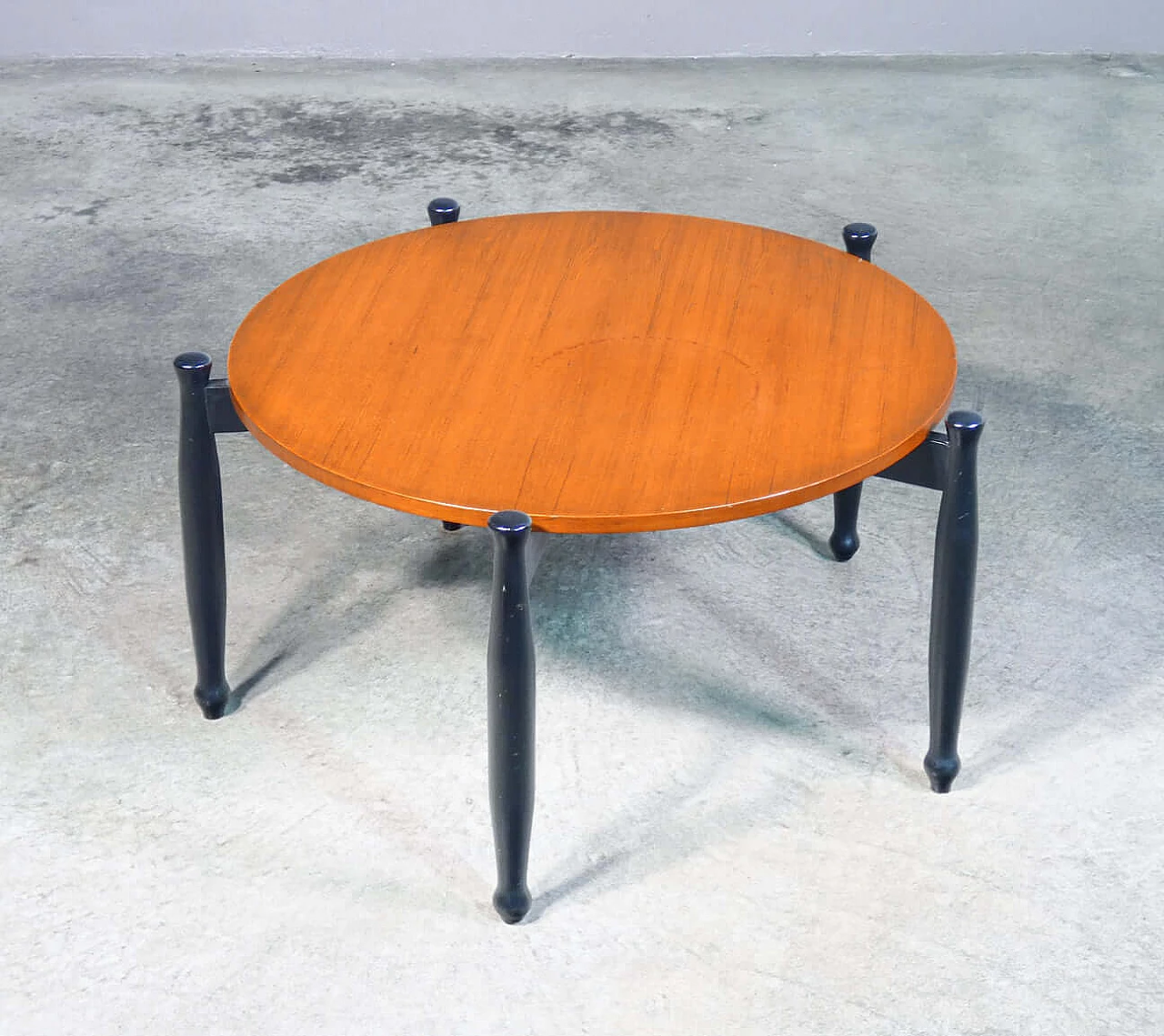 Coffee table in lacquered and veneered wood, 1970s 2