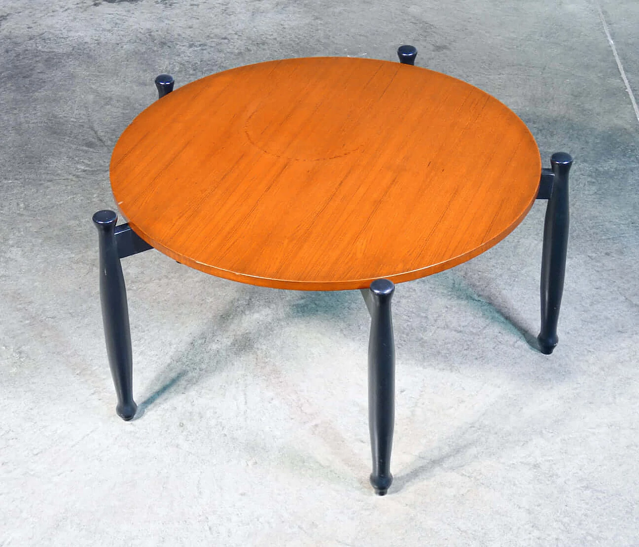 Coffee table in lacquered and veneered wood, 1970s 4
