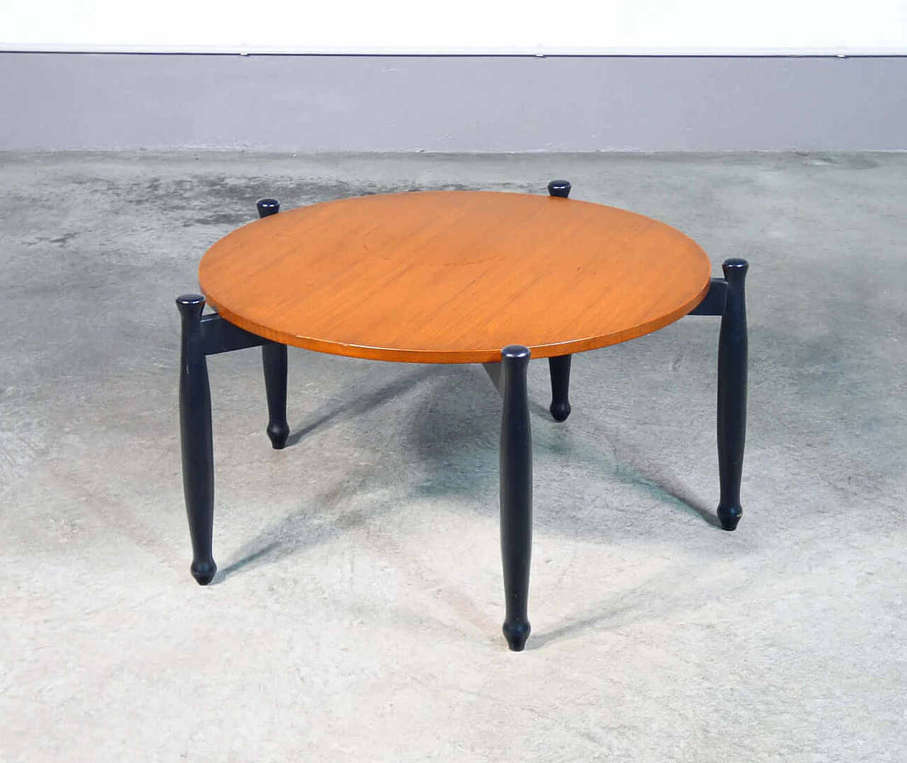 Coffee table in lacquered and veneered wood, 1970s 6