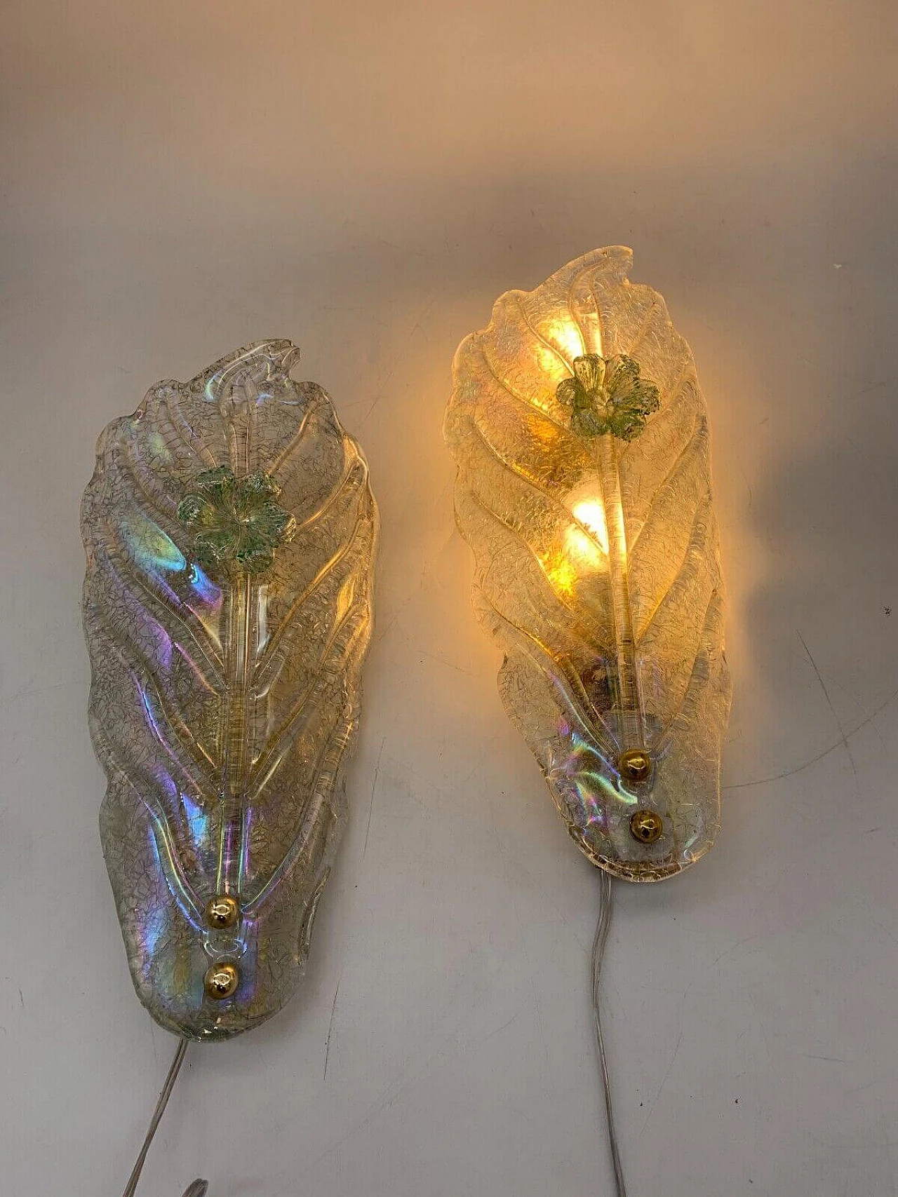 Pair of etched Murano glass wall lights attributed to Barovier, 1970s 5