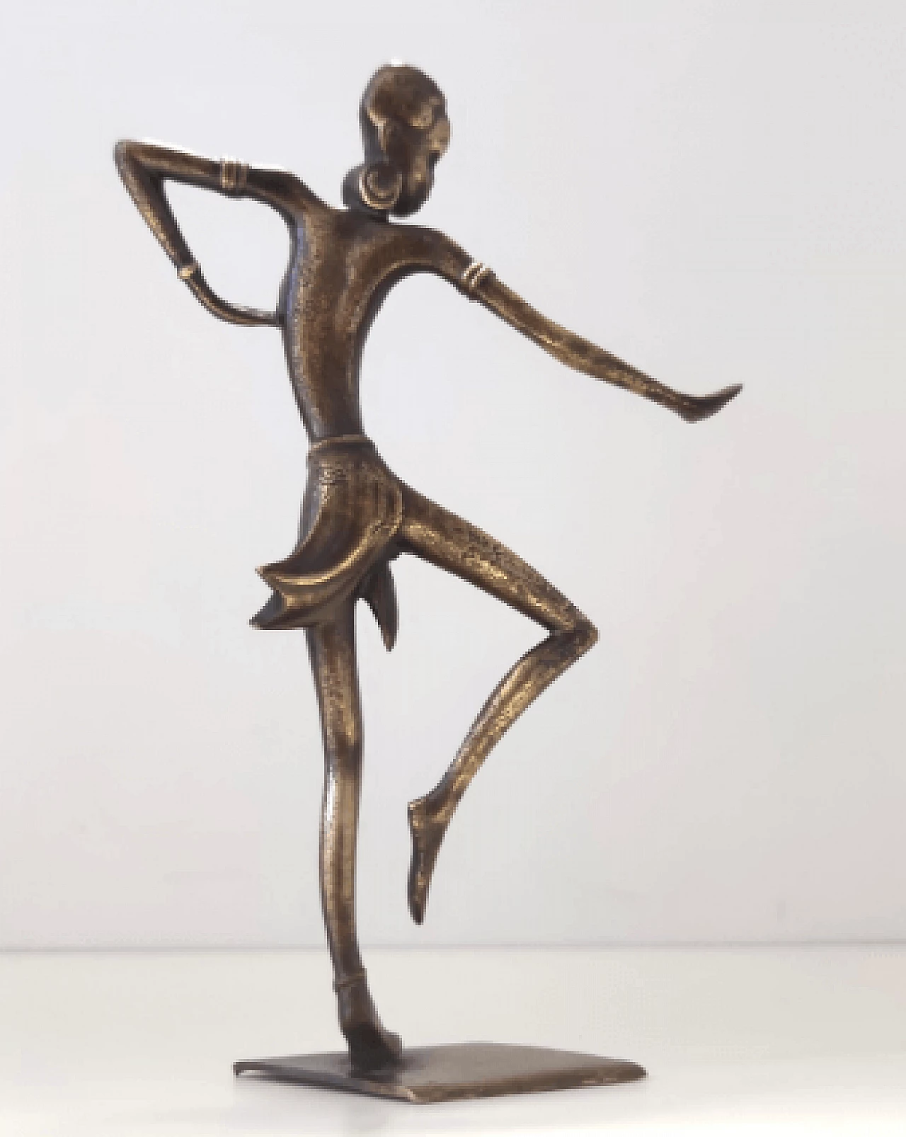 Female figure, bronze sculpture attributed to Karl Hagenauer, 1940s 2