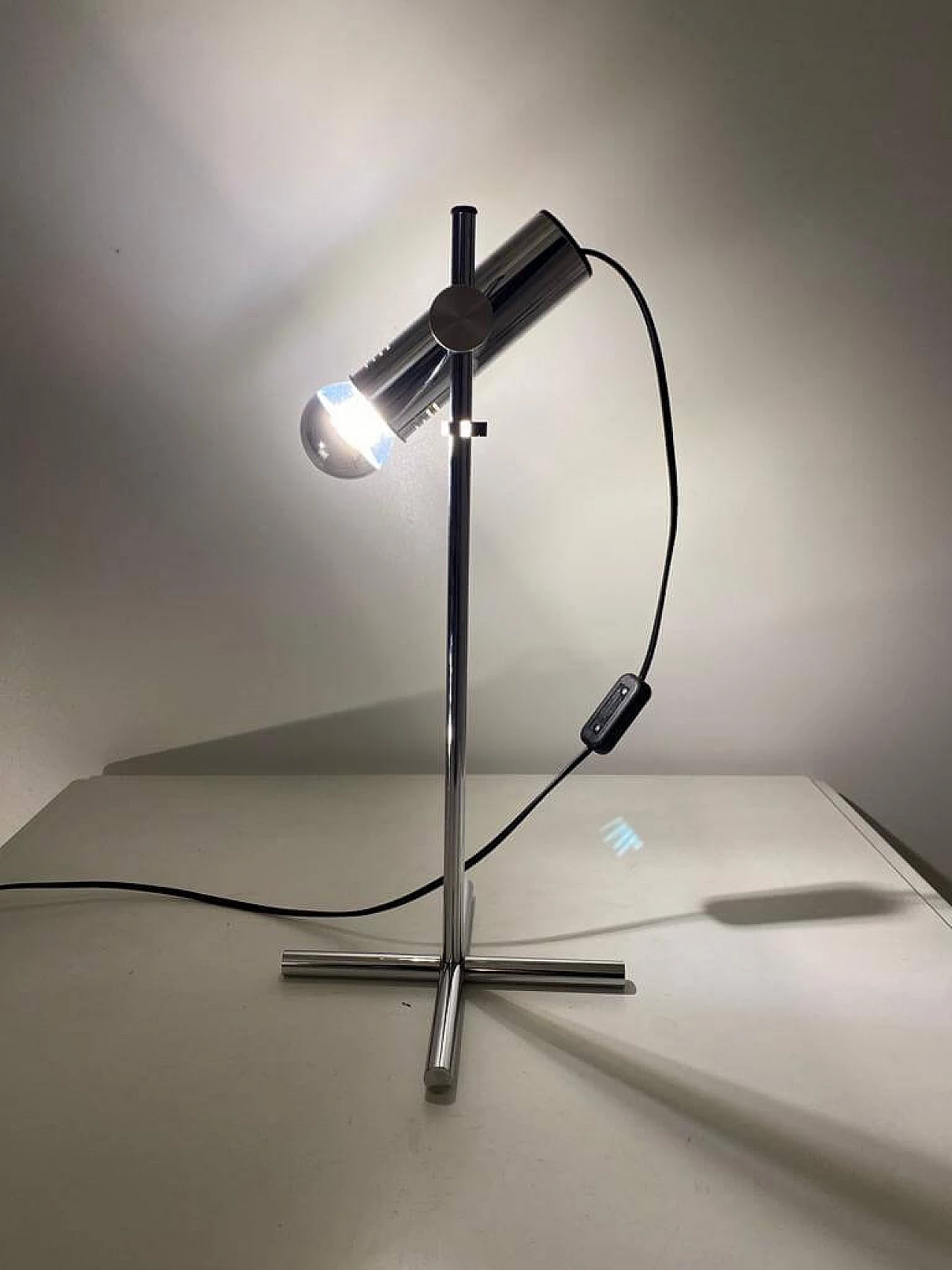 Coppia di lampade da tavolo in acciaio cromato di Targetti Sankey, anni '70 15