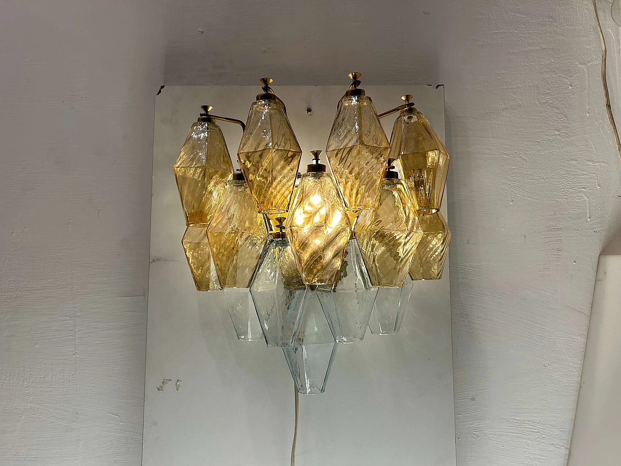 Pair of wall lights with Murano glass polygonal elements, 1970s 2