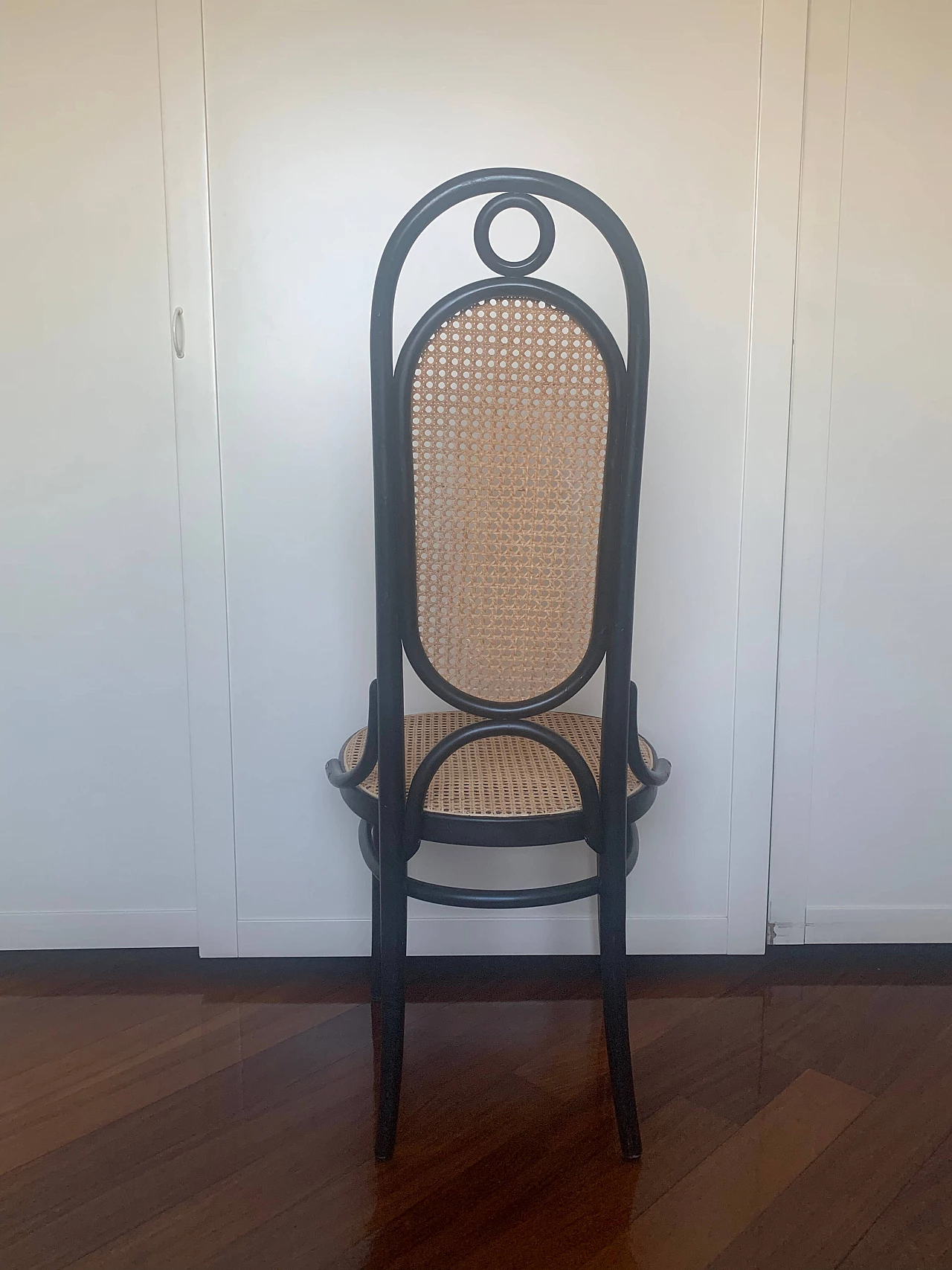 6 Sedie in faggio laccato nero e paglia di Vienna di Thonet, anni '80 2